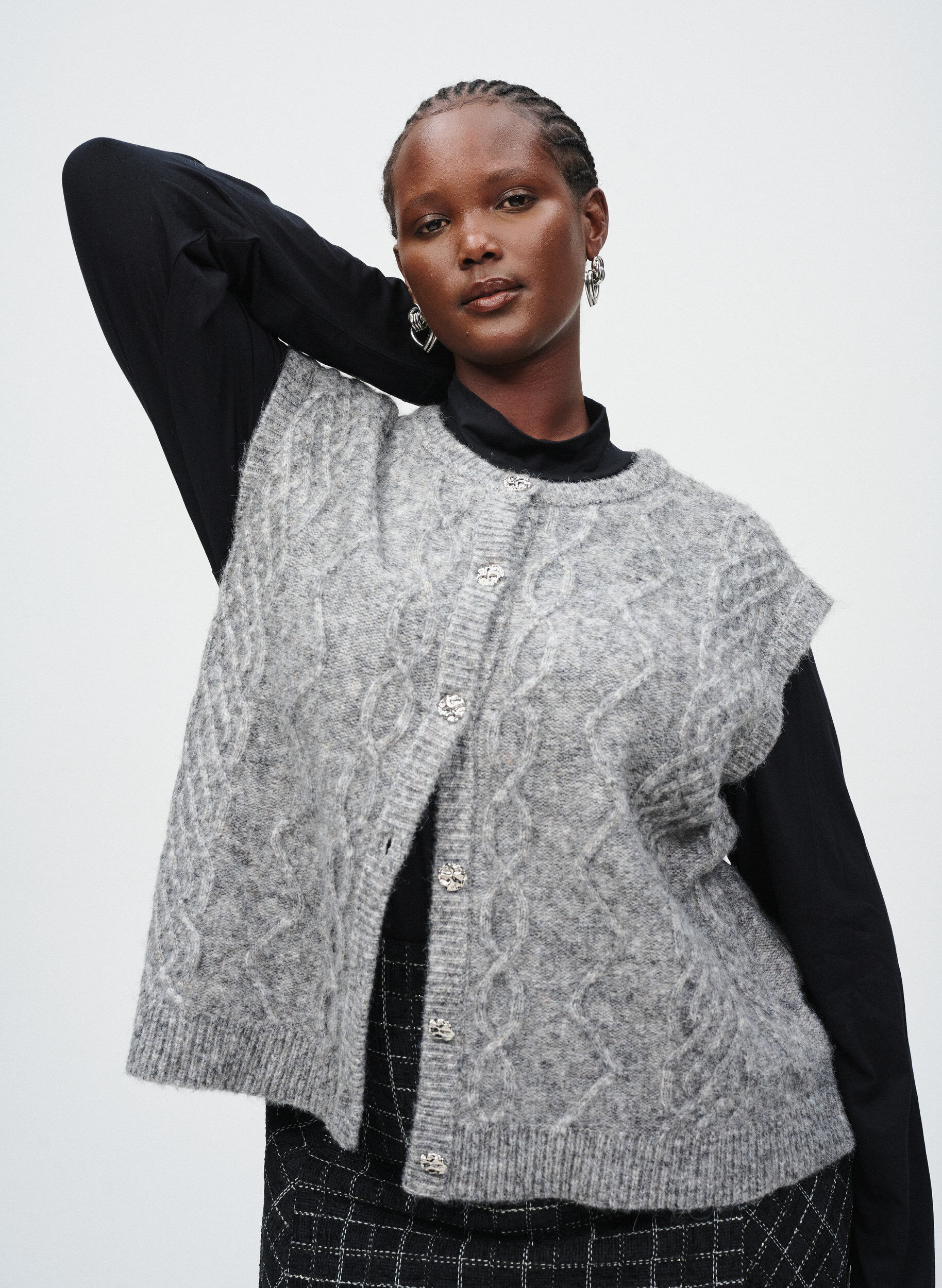 Zizzi Gebreid vest met patroon en decoratieve knopen, Grijs, Image image number 0