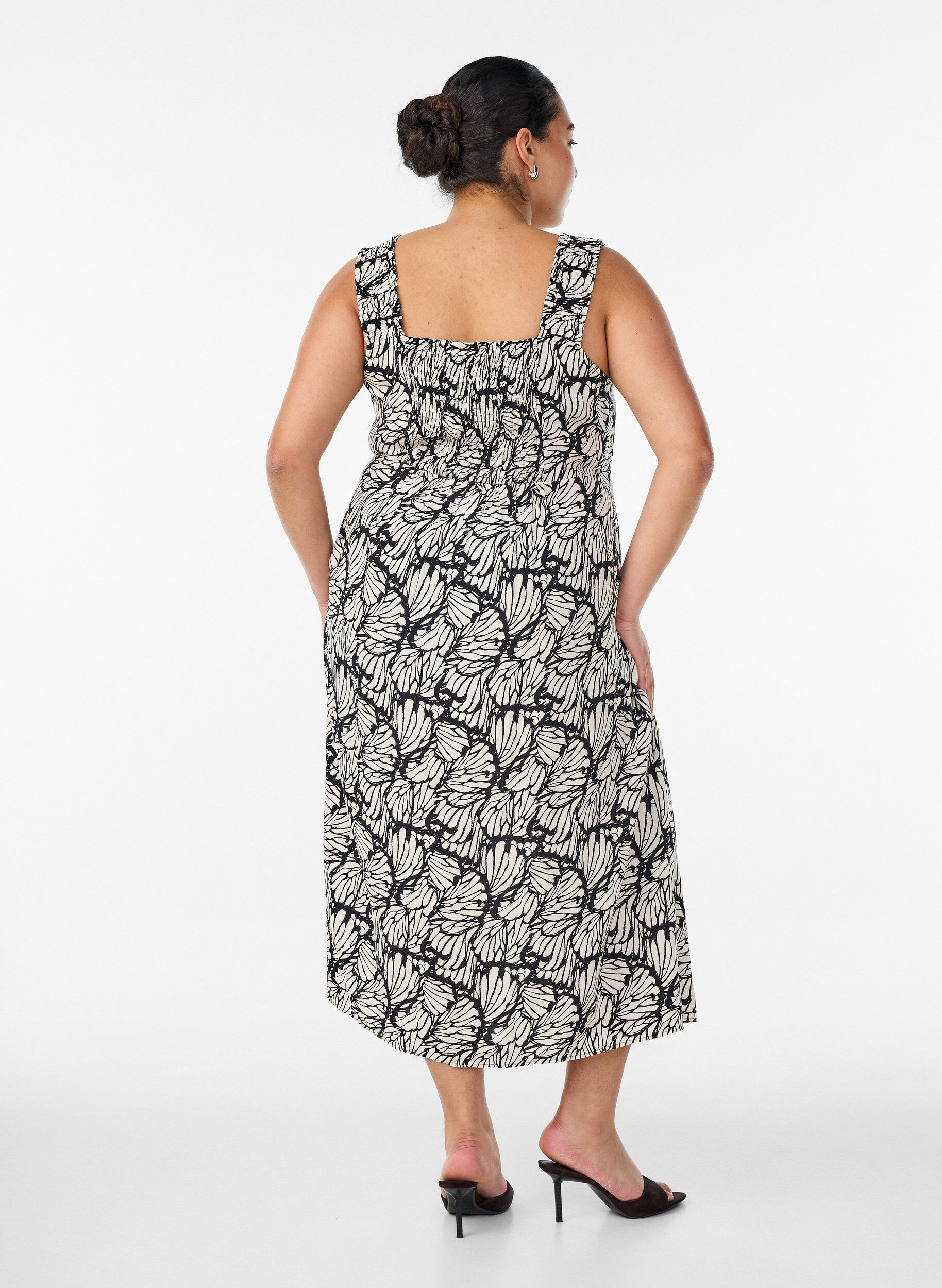 ZizziZomerjurk met brede bandjes, Zwart, Model image number 1