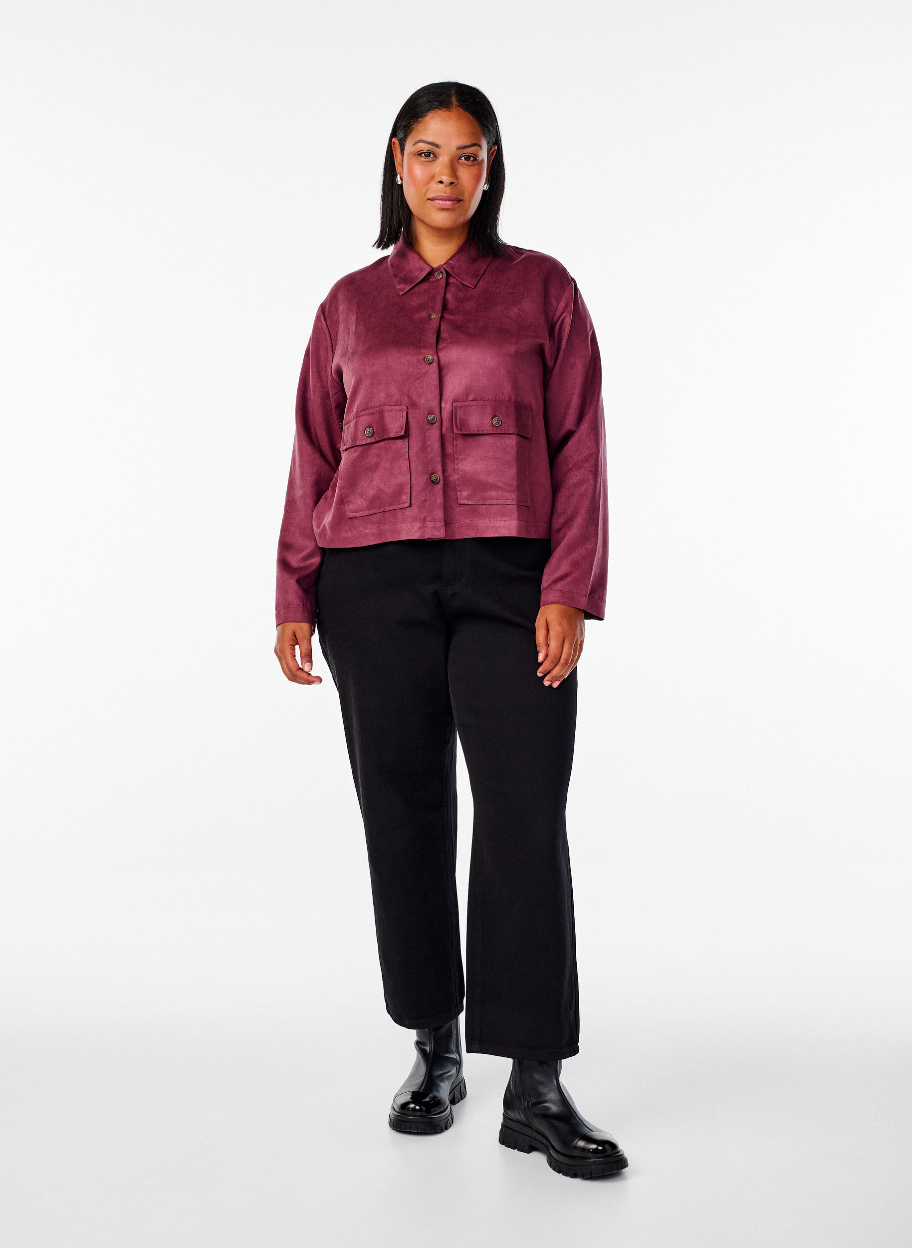 Zizzi Korte jas van imitatie su&egrave;de met zakken, Rood, Model image number 1