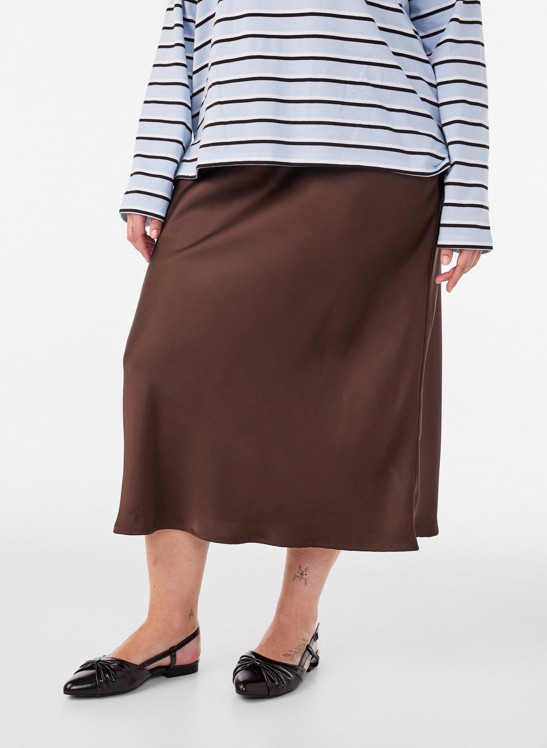 ZizziSatijnen midi rok, Bruin, Model image number 2