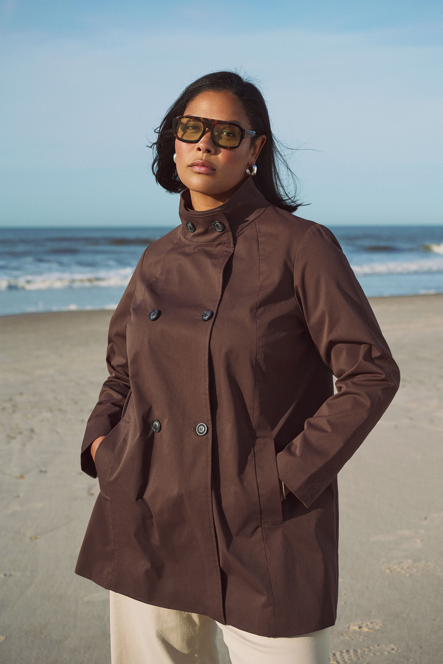 Zizzi Waterafstotende lentejas in bruin, , Model