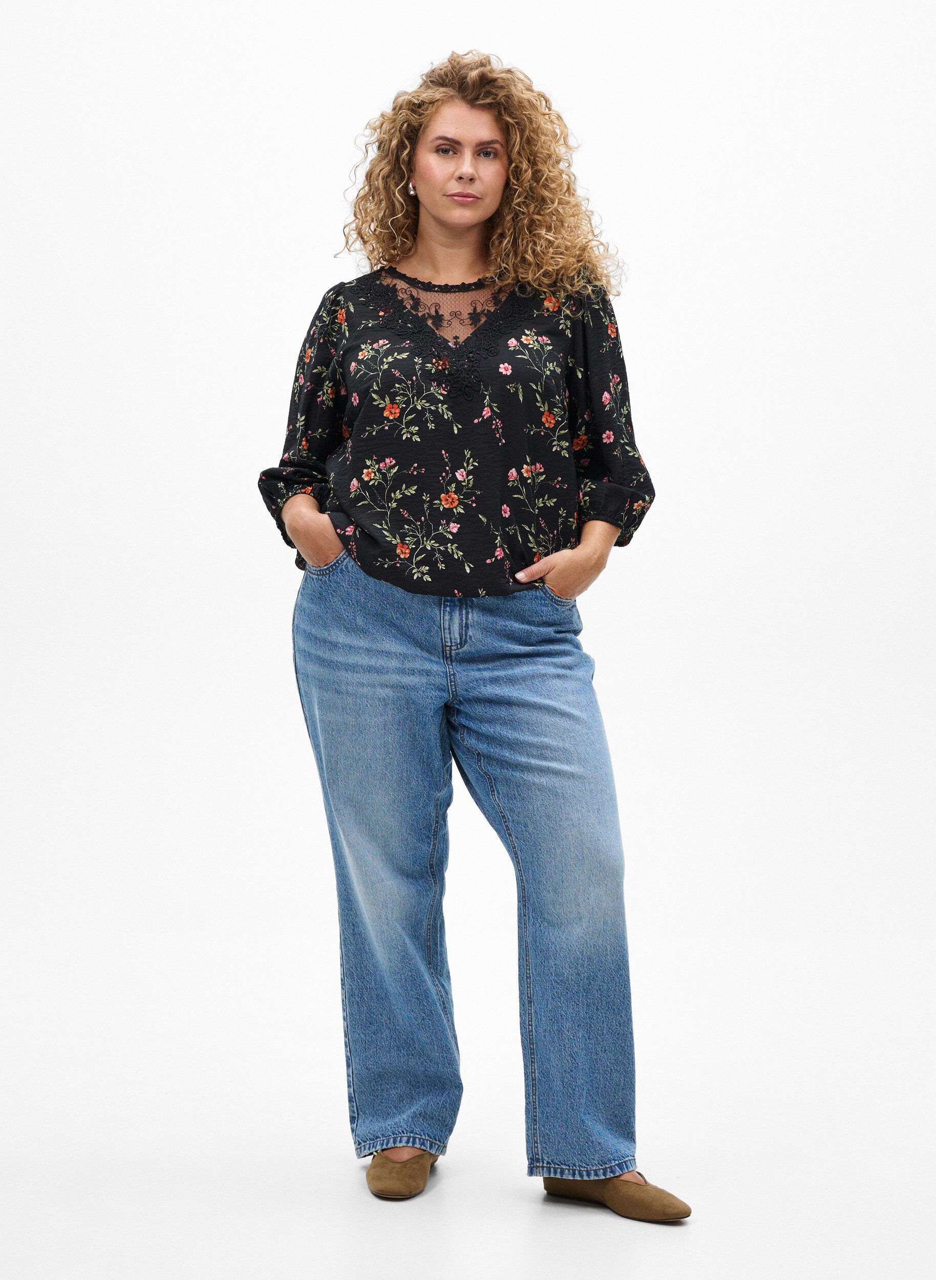 ZizziBlouse met 3/4 mouwen en kantdetails, Zwart, Model image number 1