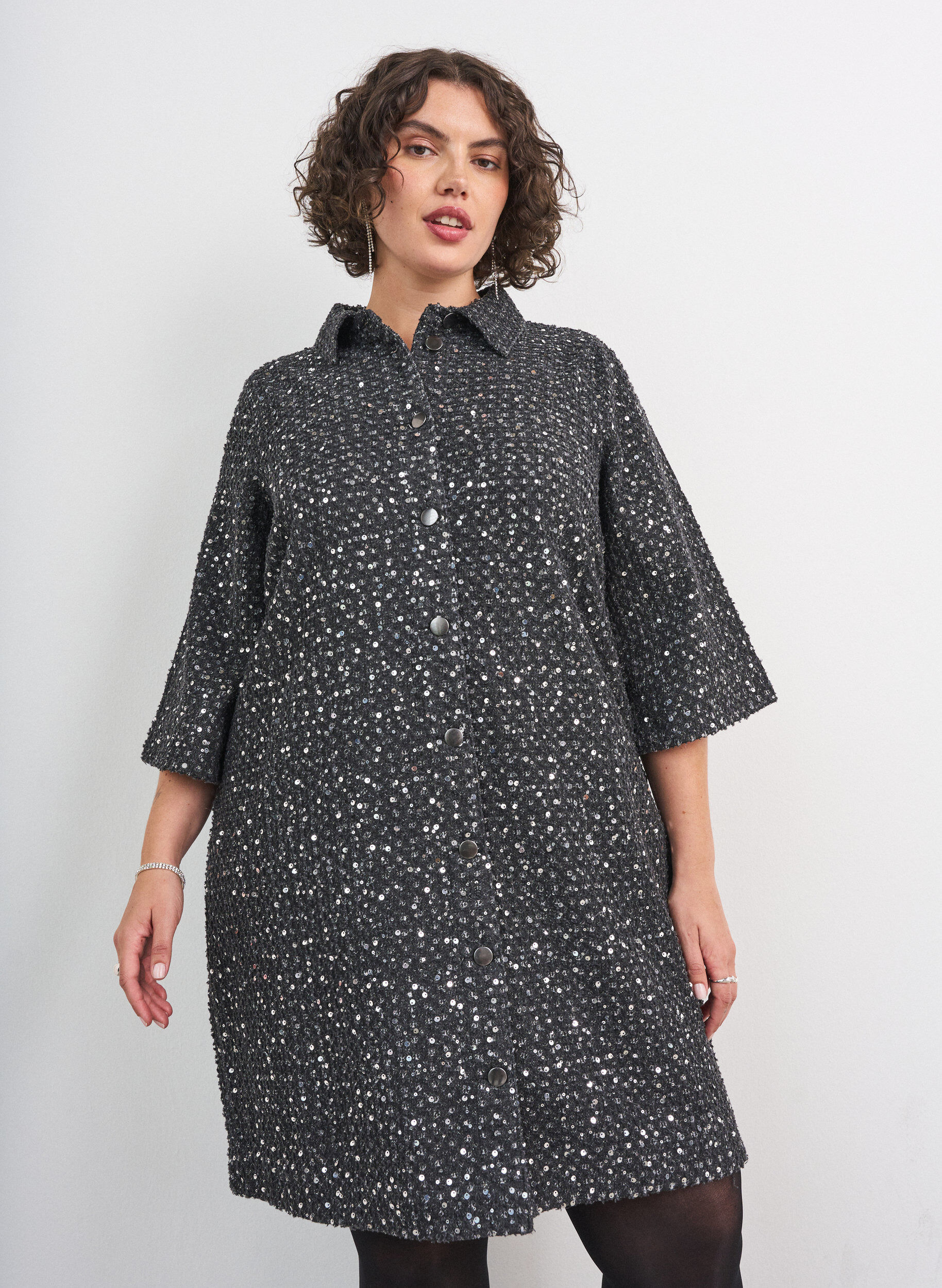 Denim jurk met pailletten en 3/4-mouwen, Zwart, Model
