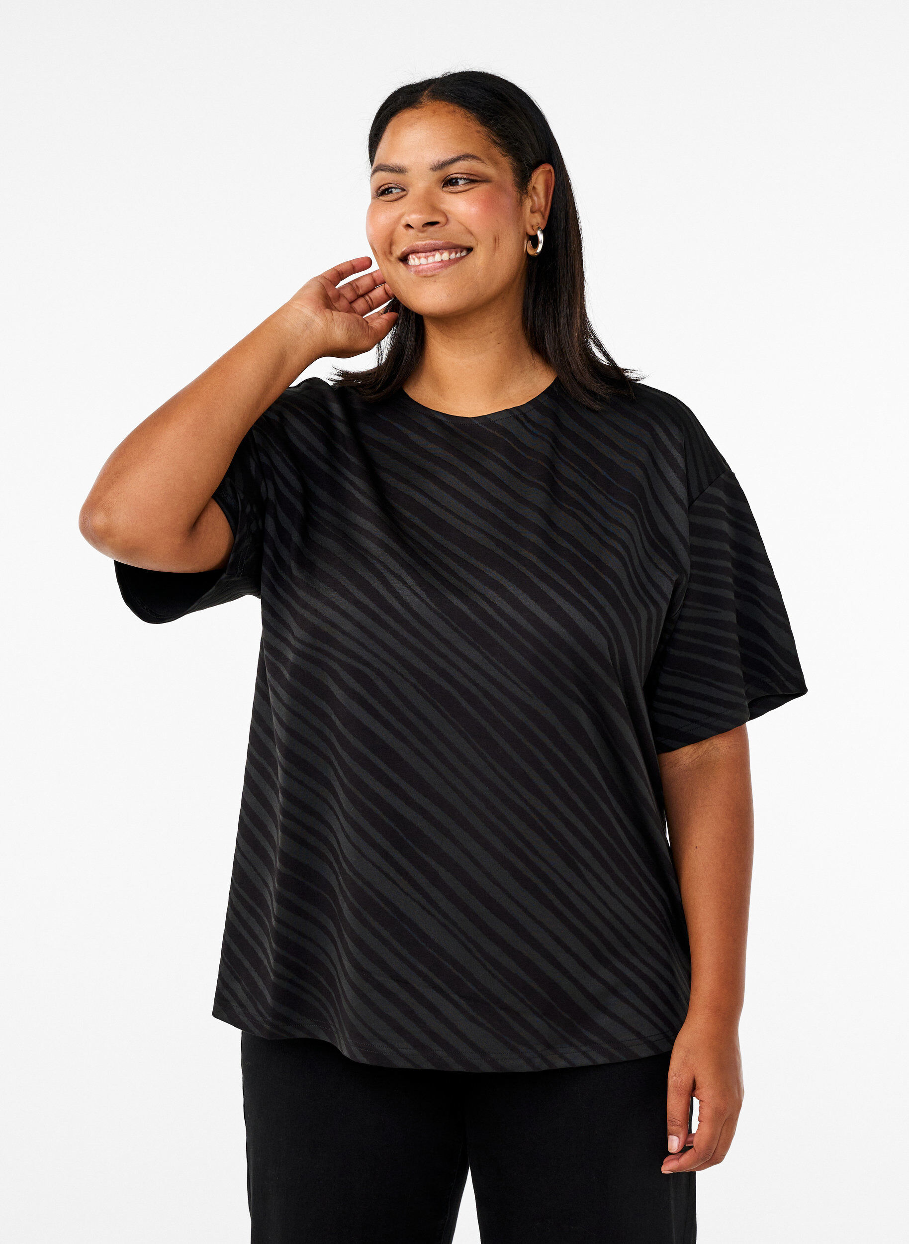 Zizzi Oversized blouse met patroon, Zwart, Model image number 0