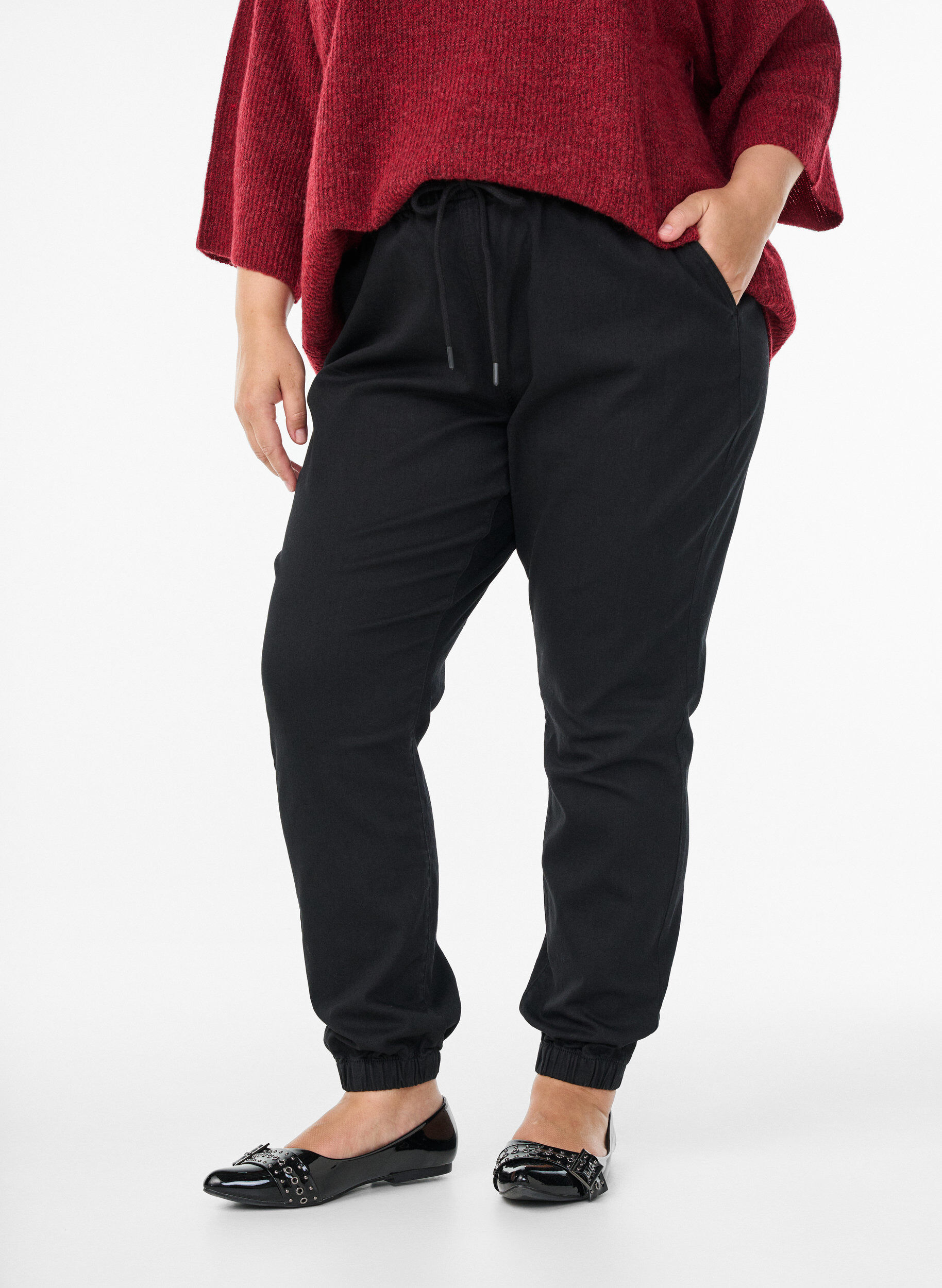 Zizzi Denim joggers met zakken, Zwart, Model image number 2
