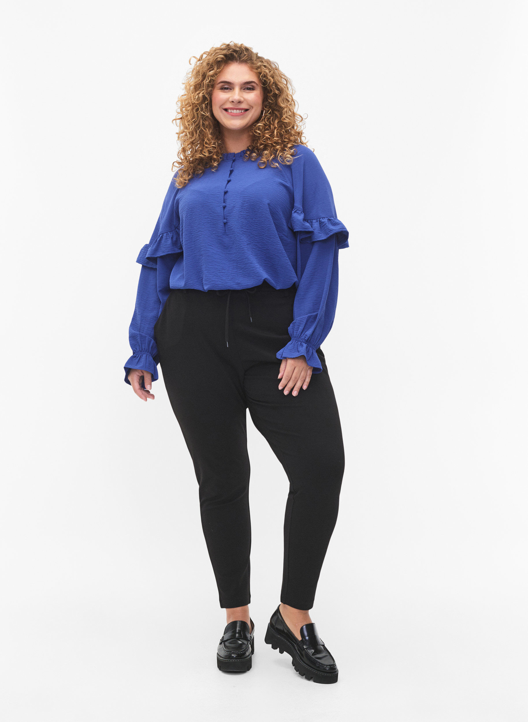 Zizzi Blouse met ruches en knopen, Deep Ultramarine, Model image number 2