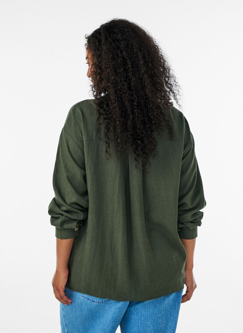 Blouse in linnen en viscose met V-hals, Groen, Model image number 2