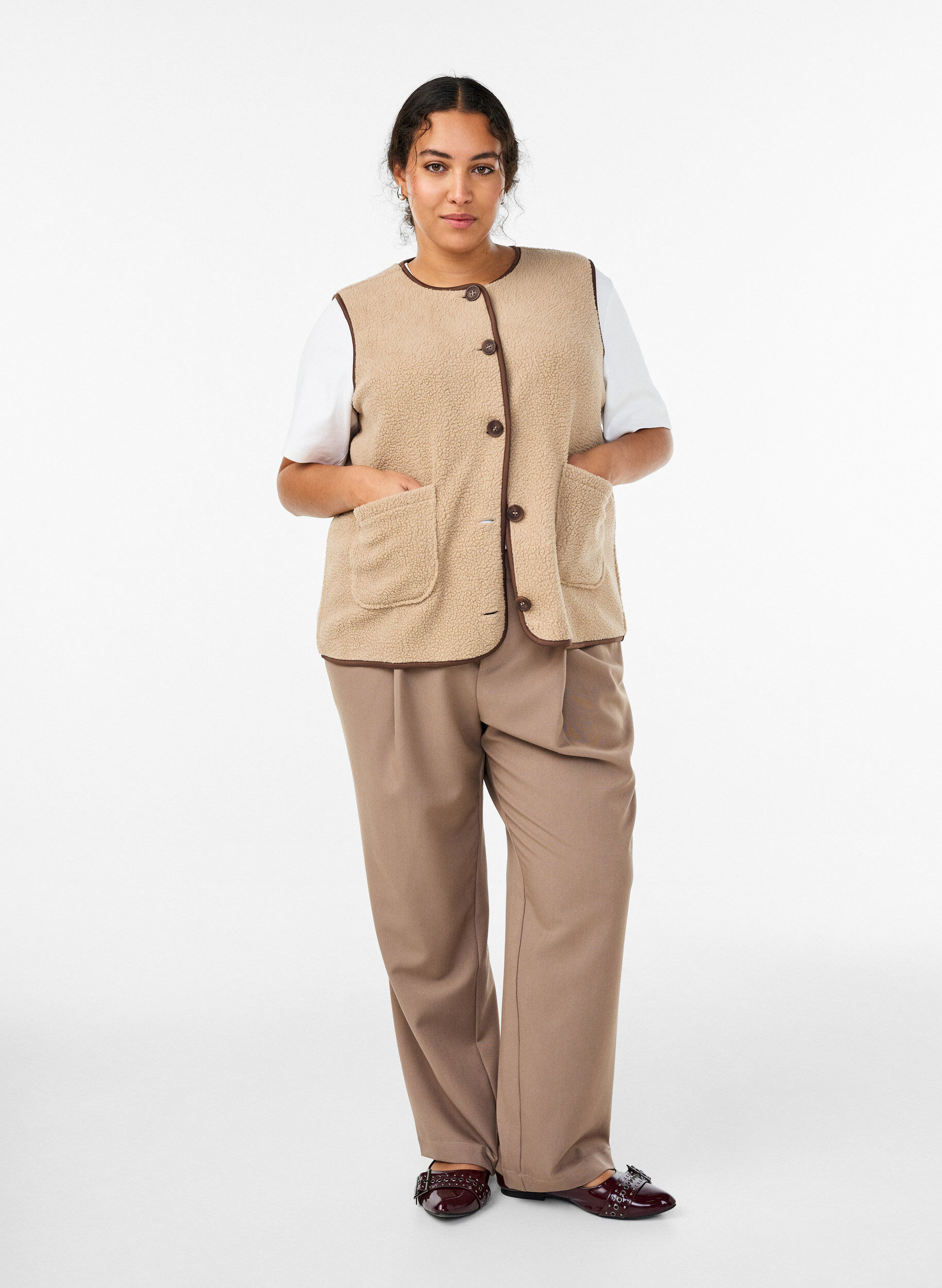 ZizziTeddy-fleecevest met contrasterende boorden, Beige, Model image number 1