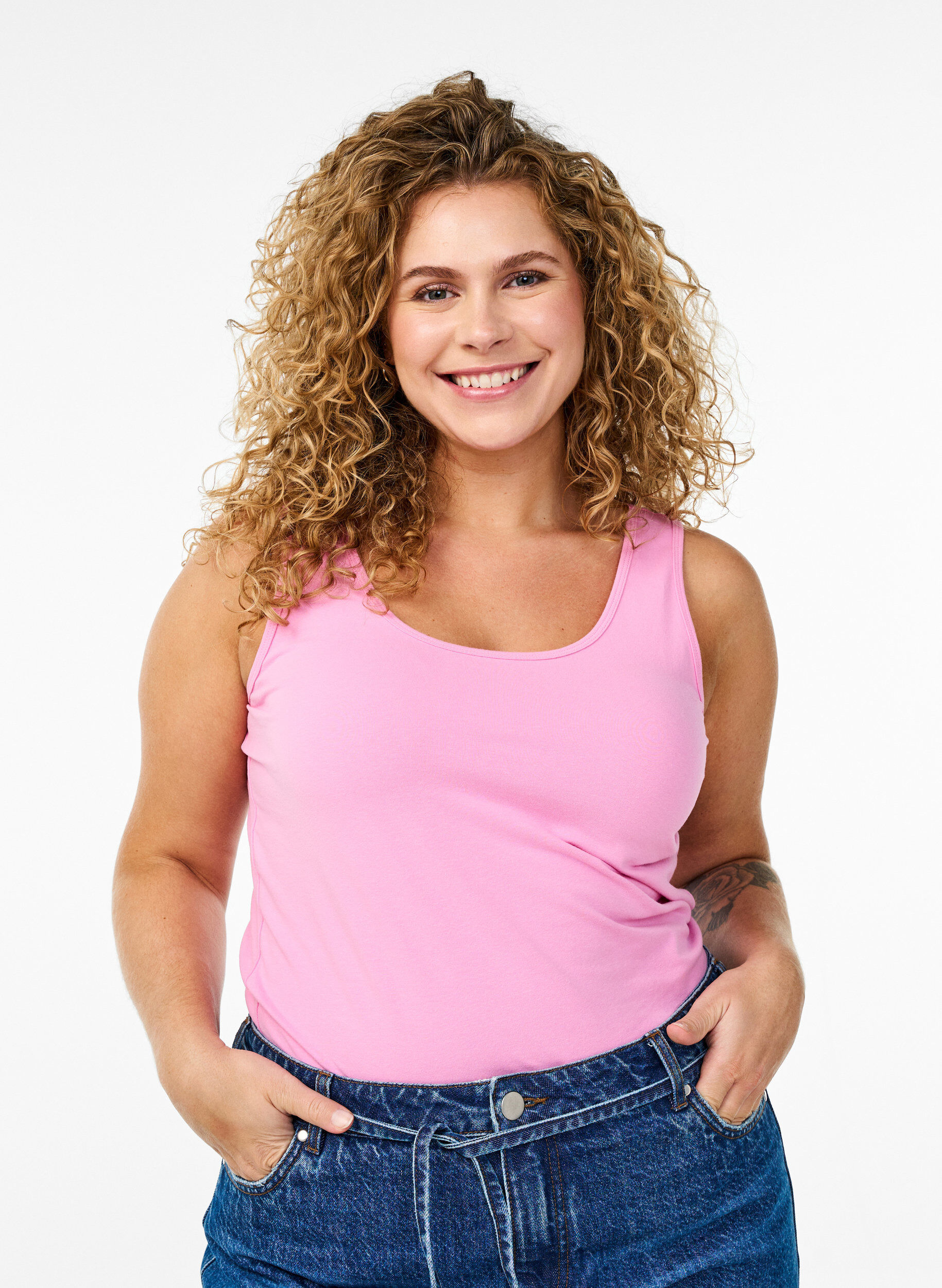 ZizziSolide kleur basis top in katoen, Roze, Model image number 0