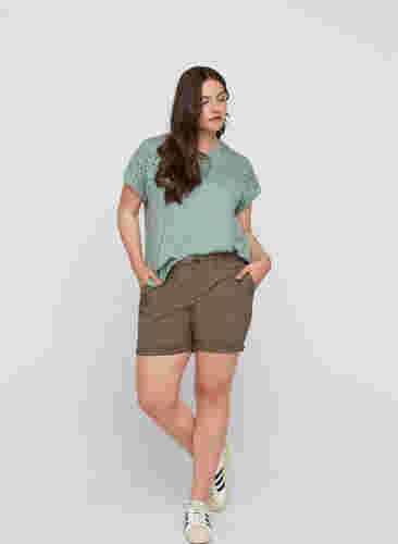 Regular fit shorts met zakken, Tarmac, Model image number 2