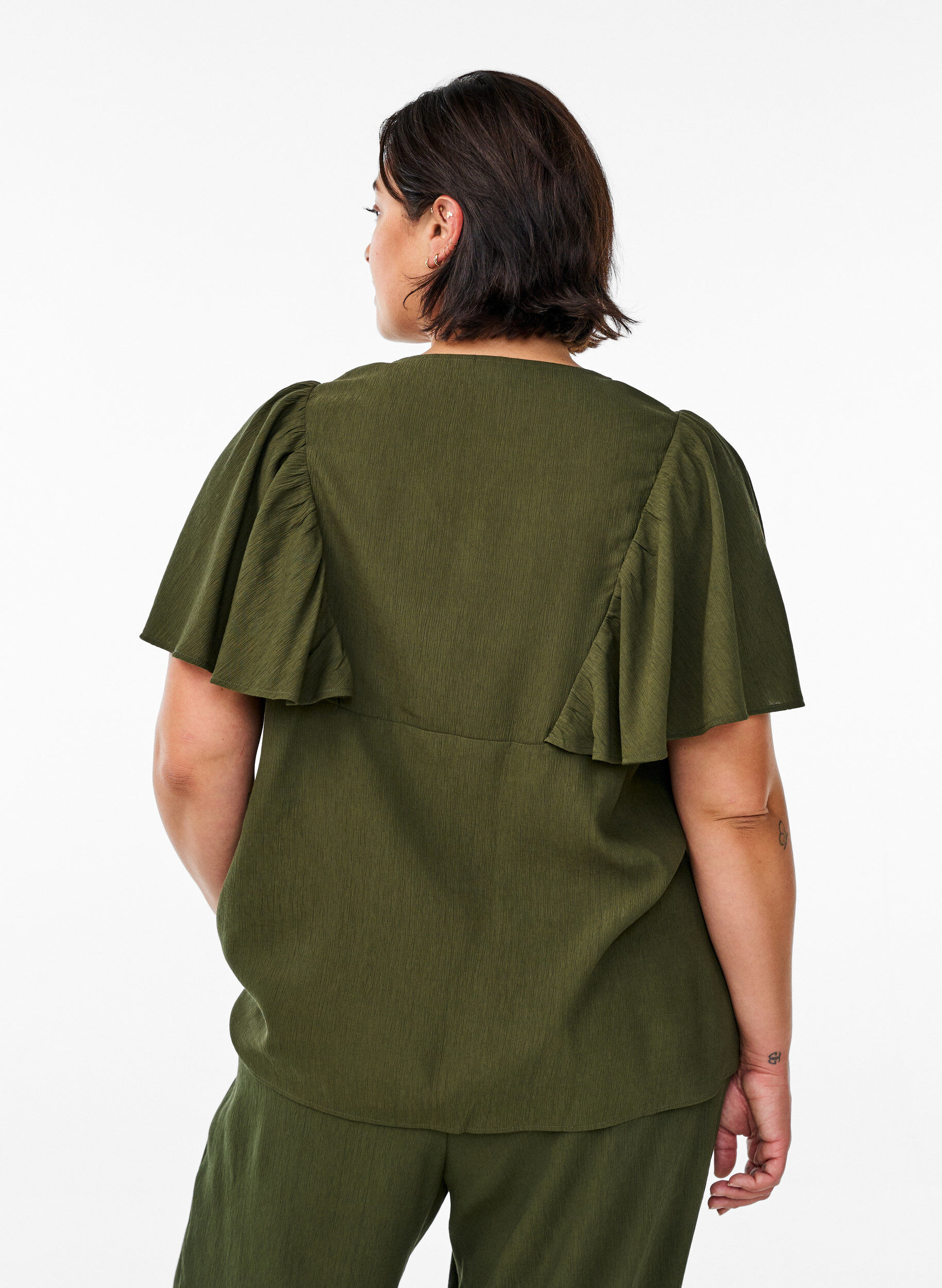 Zizzi Blouse met korte mouwen met ruches, Groen, Model image number 2