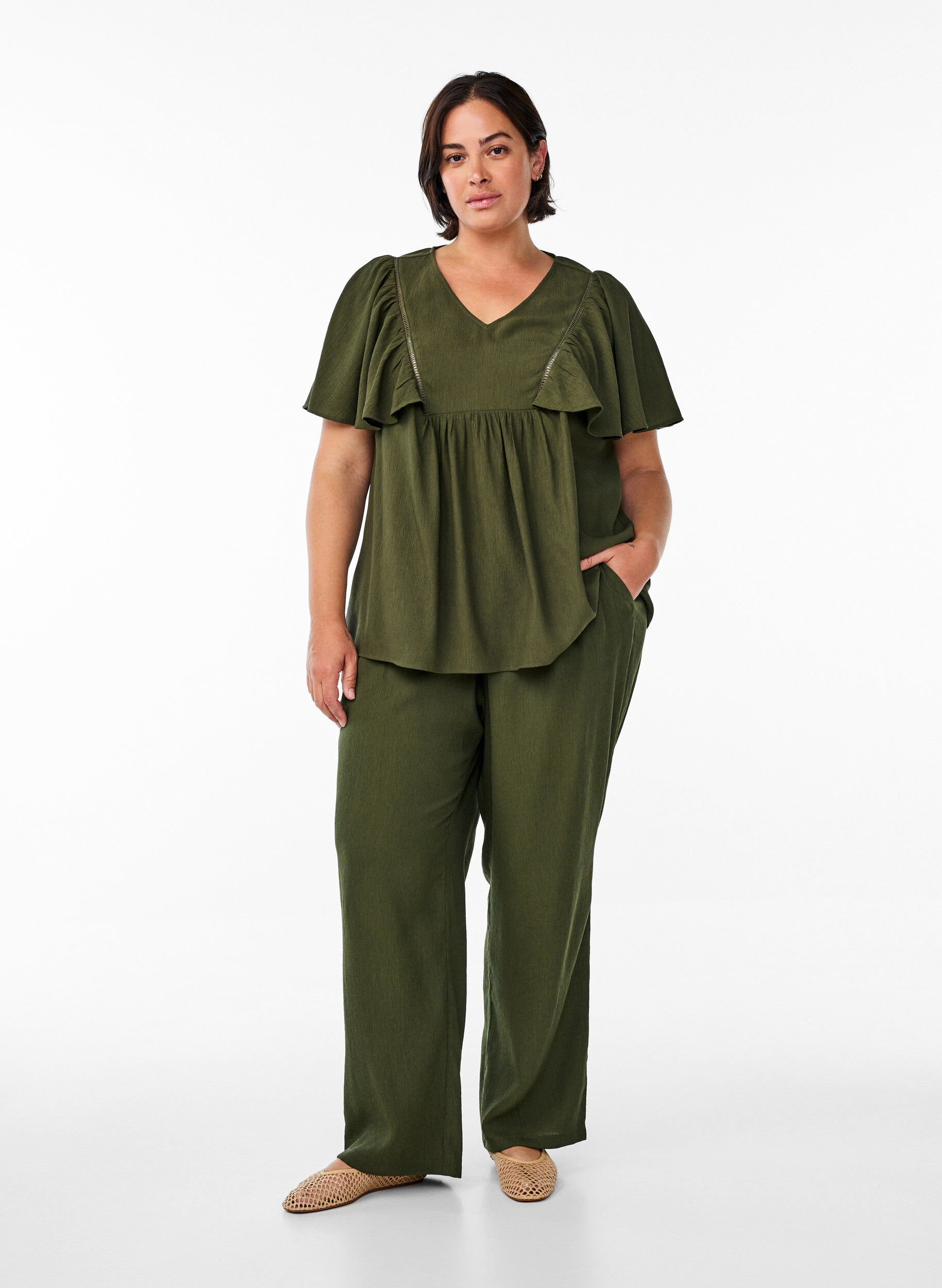 Zizzi Blouse met korte mouwen met ruches, Groen, Model image number 1