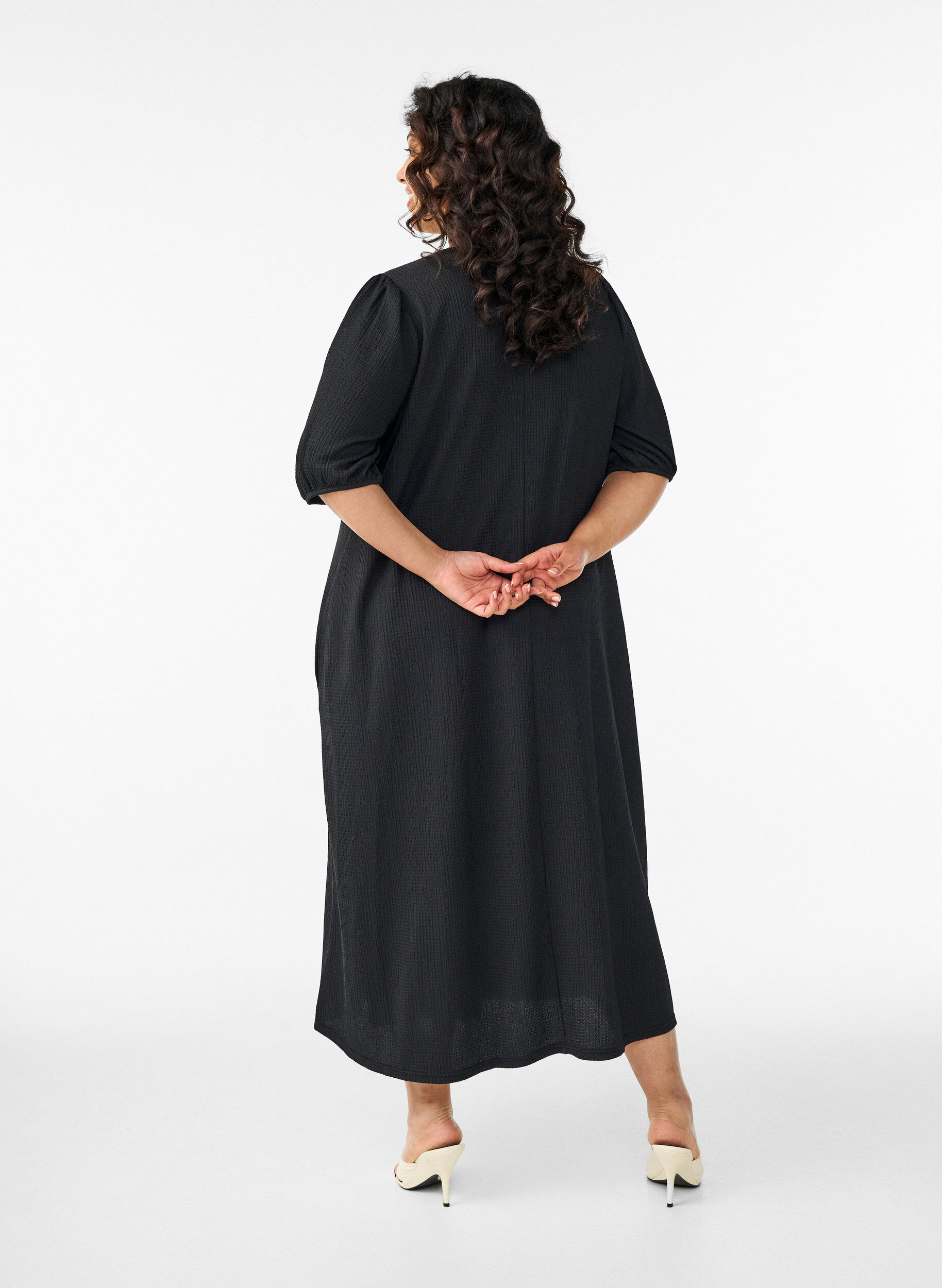 ZizziMidijurk met V-hals en textuur, Zwart, Model image number 1