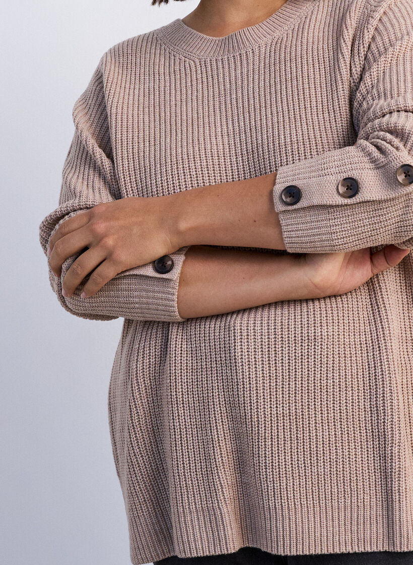 Gebreide blouse met ribstructuur en knoopdetails, Beige, Model image number 3