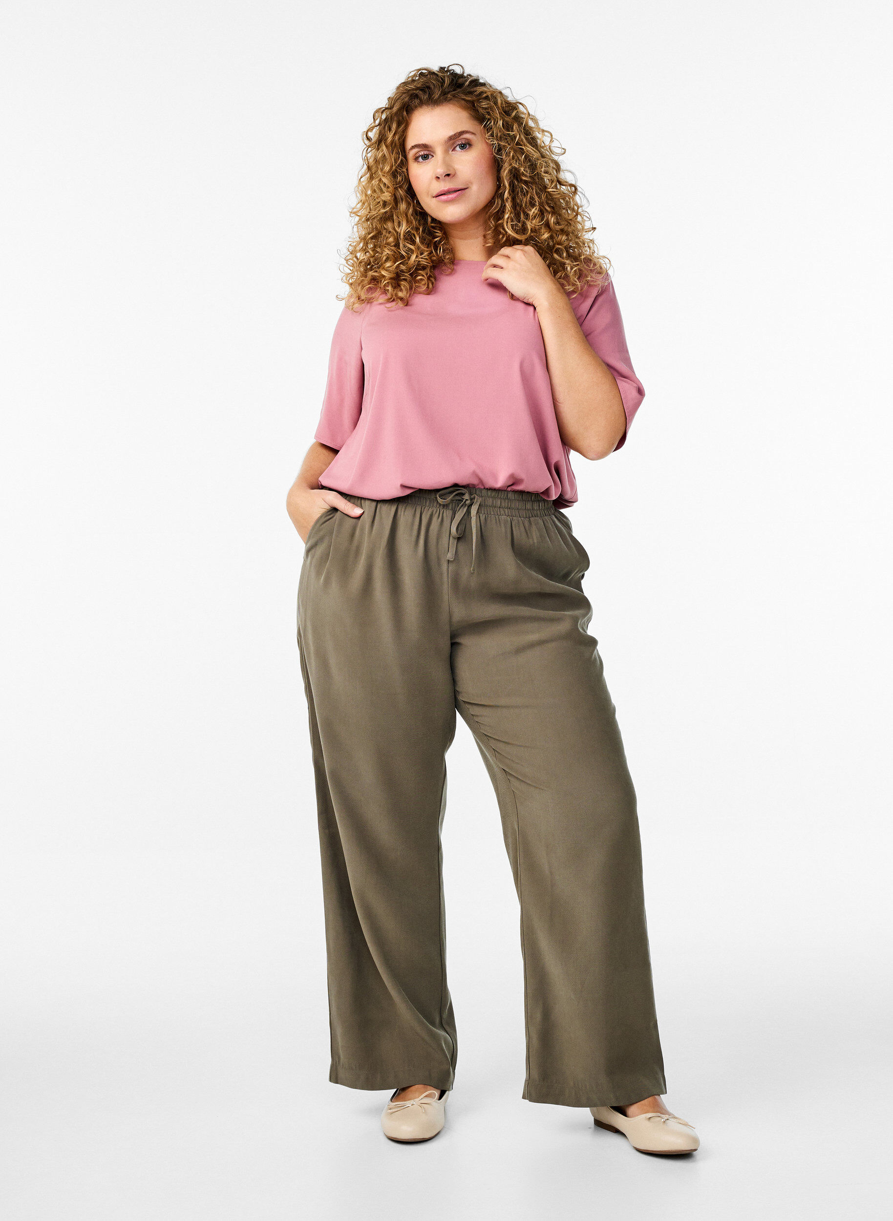 Zizzi Geweven blouse met korte mouwen en ronde hals, Roze, Model image number 1