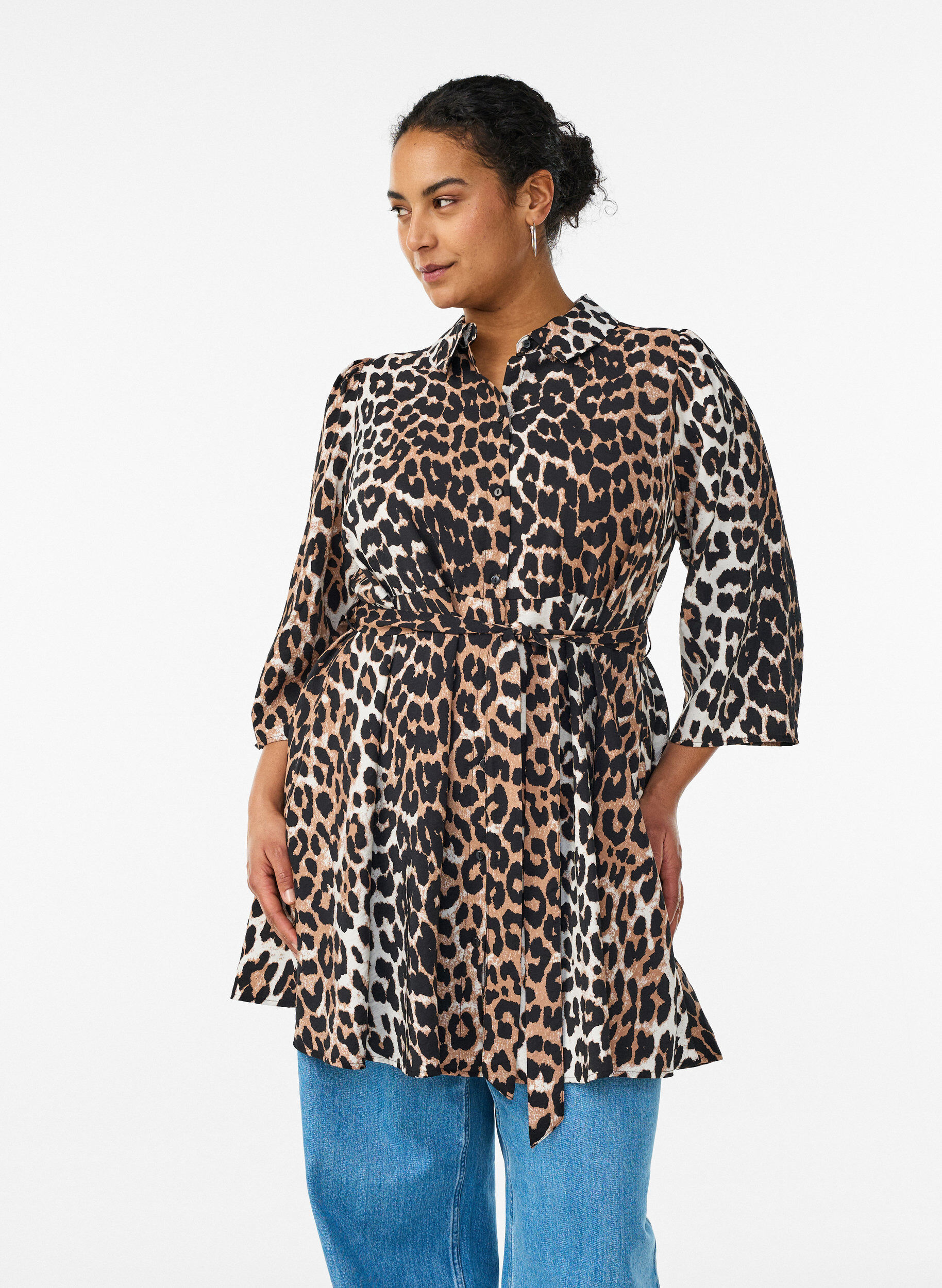 Getailleerde tuniek met een strikceintuur en 3/4 mouwen., Bruin, Model