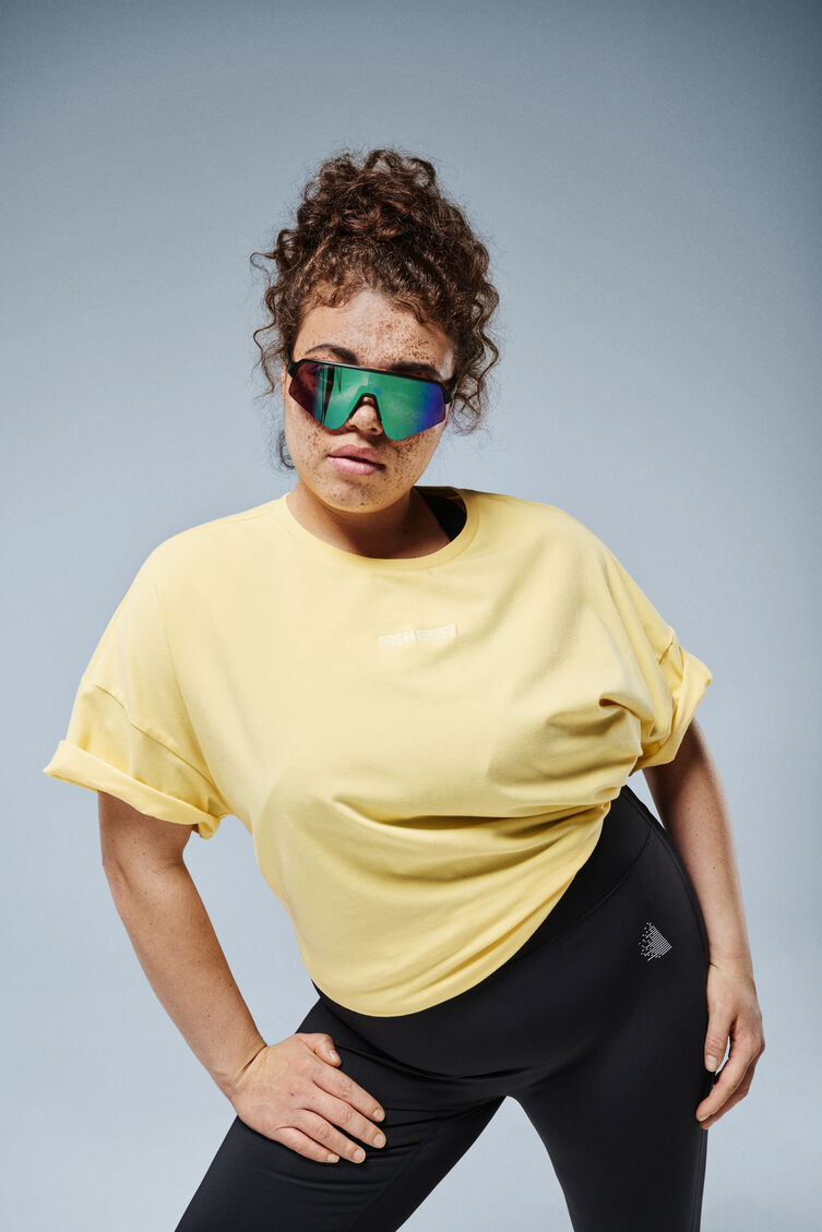 T-shirt en hoodie, , Model