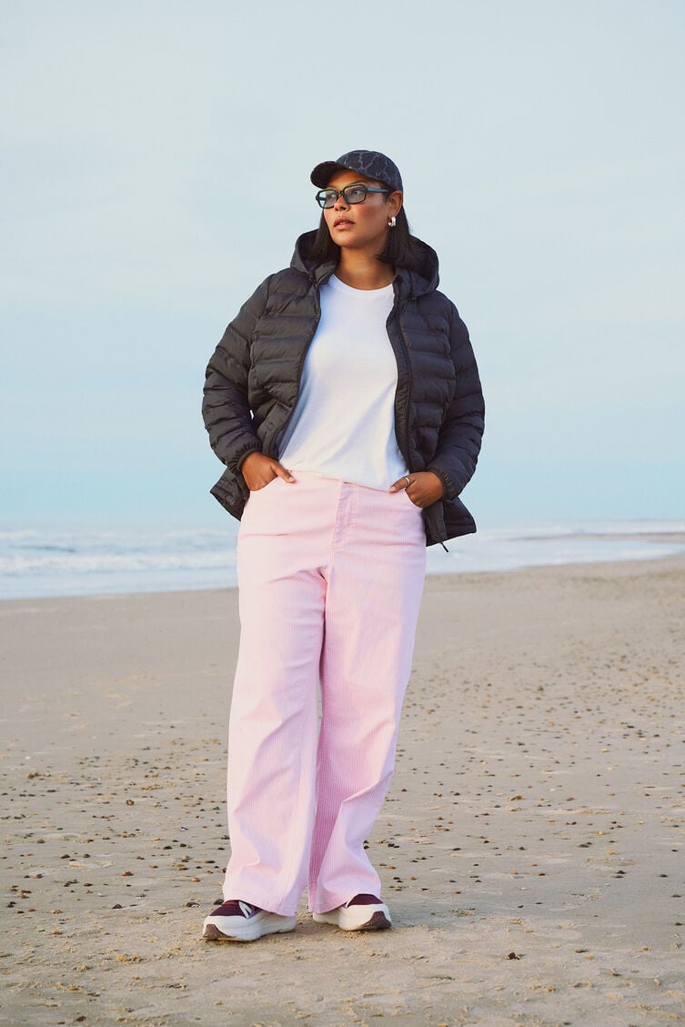 Waterafstotende zwarte lichtgewicht jas, , Model