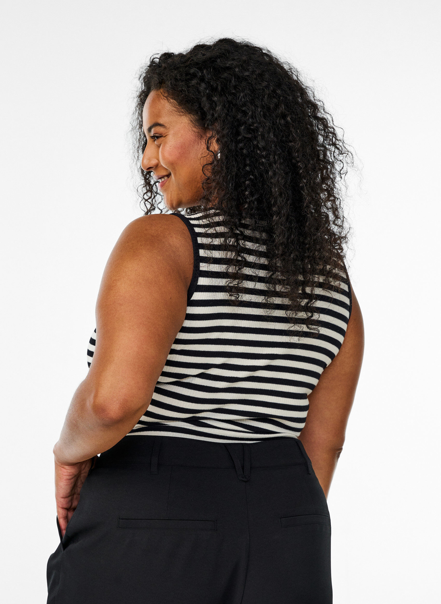 ZizziGestreepte tanktop met een ribstructuur, Zwart, Model image number 2