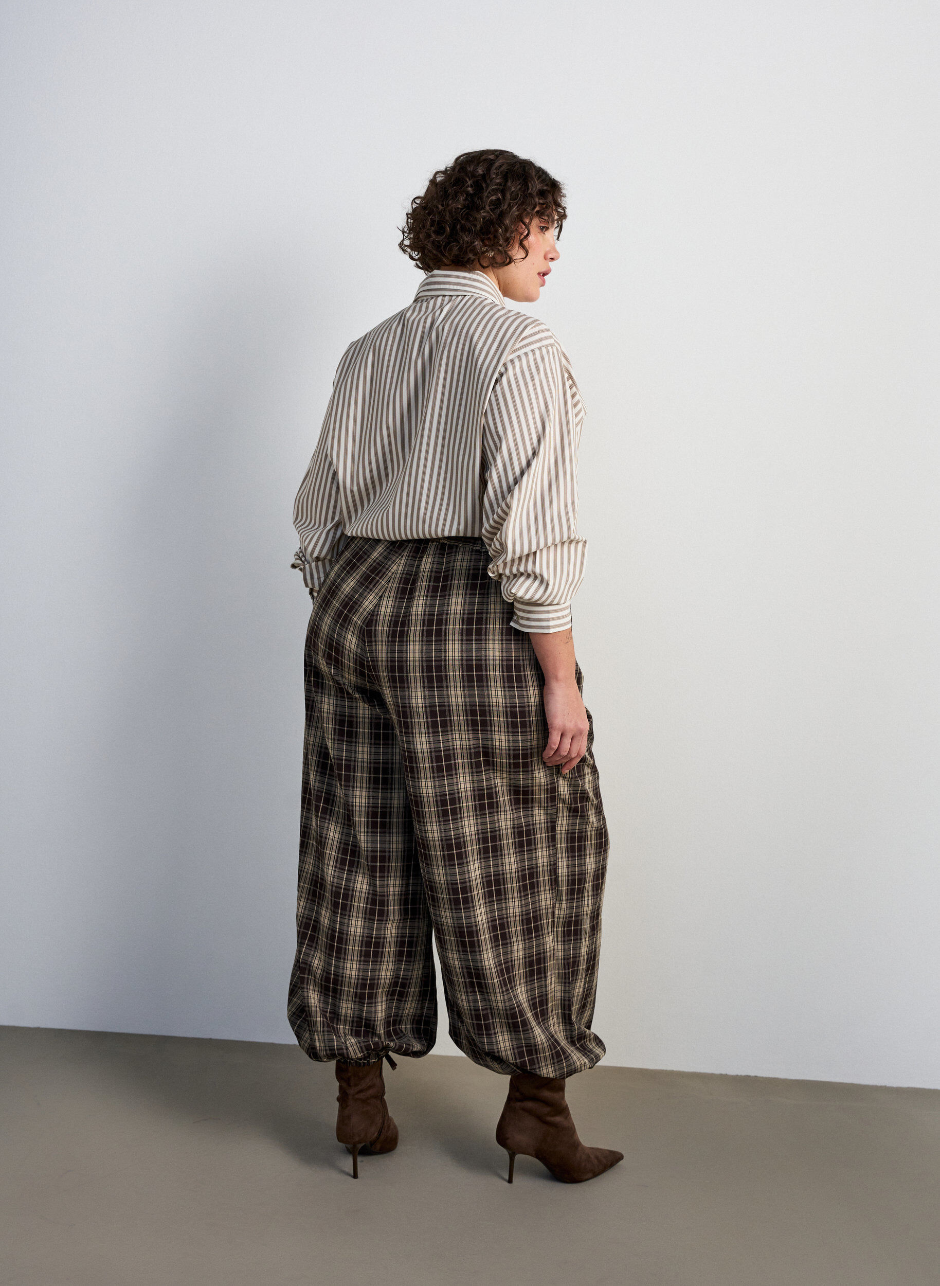ZizziGestreept overhemd met afneembare strik aan de hals, Beige, Model image number 2