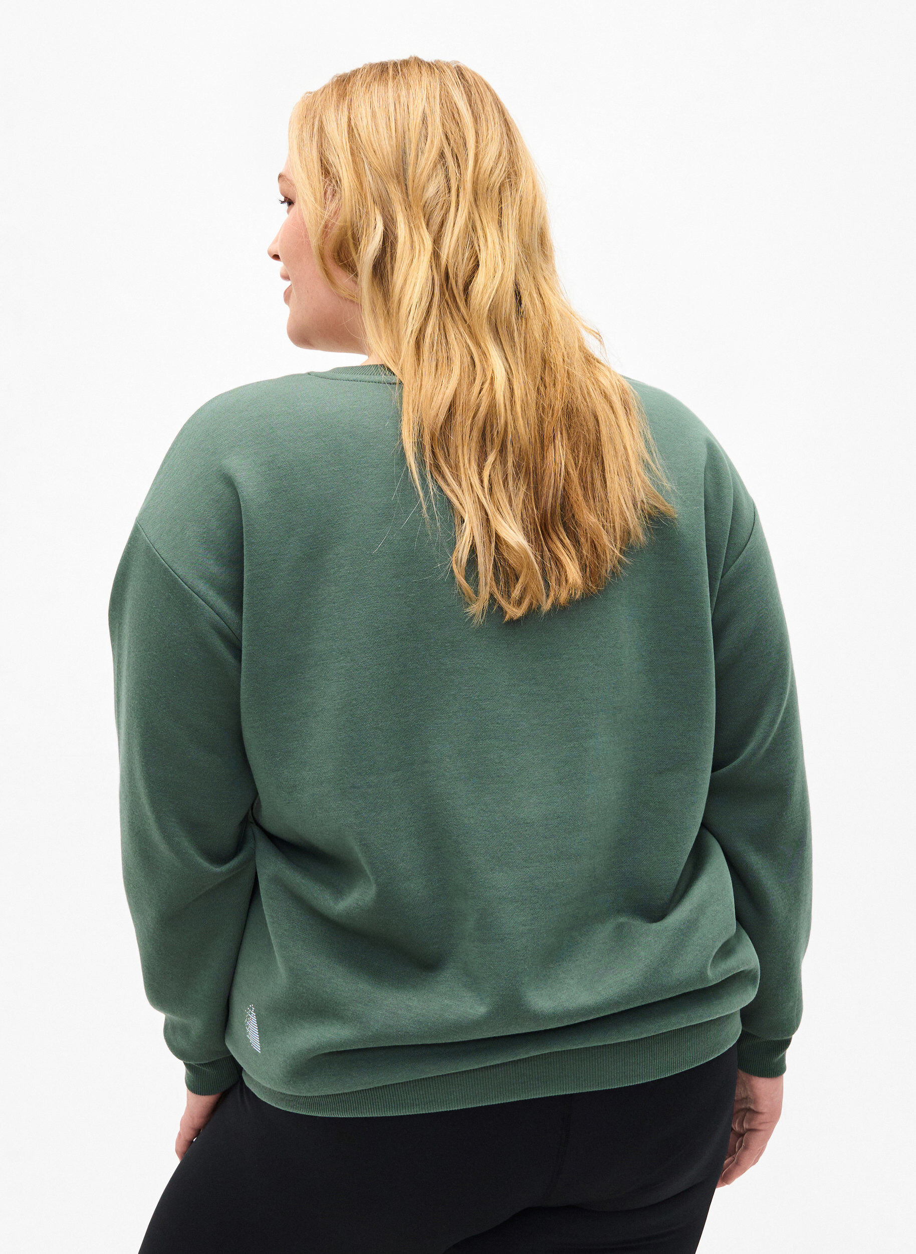 Zizzi Sweatshirt met motief aan de voorkant, Groen, Model image number 2