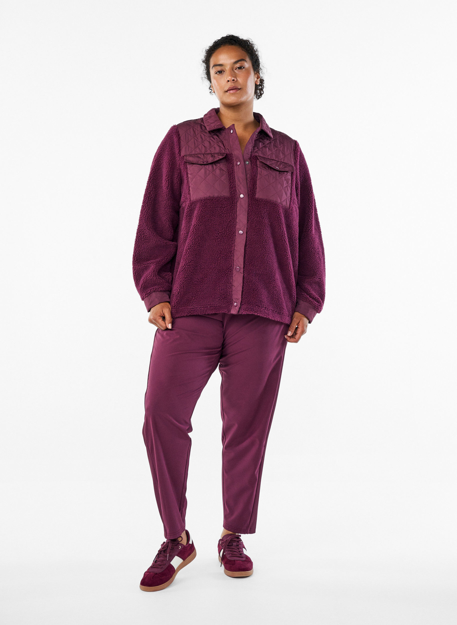 ZizziLichte trainingsbroek met zakken, Rood, Model image number 0