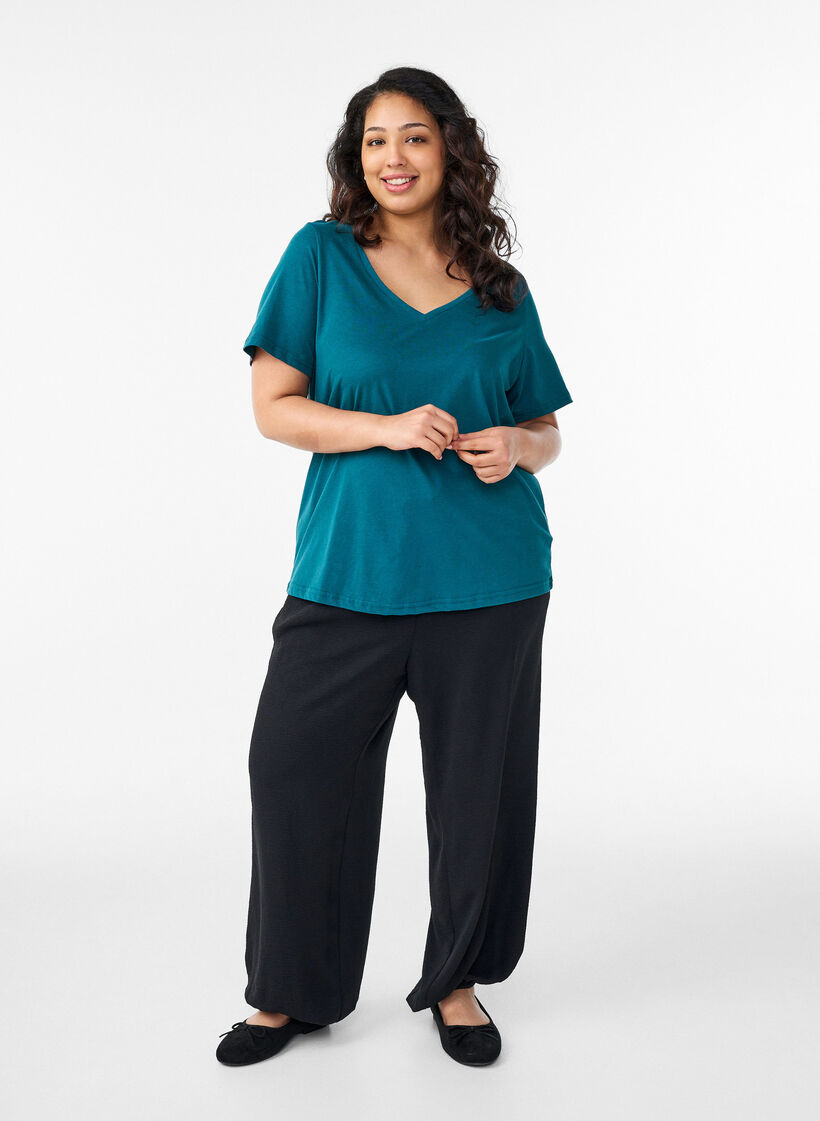 T-shirt met V-hals, Groen, Model image number 1