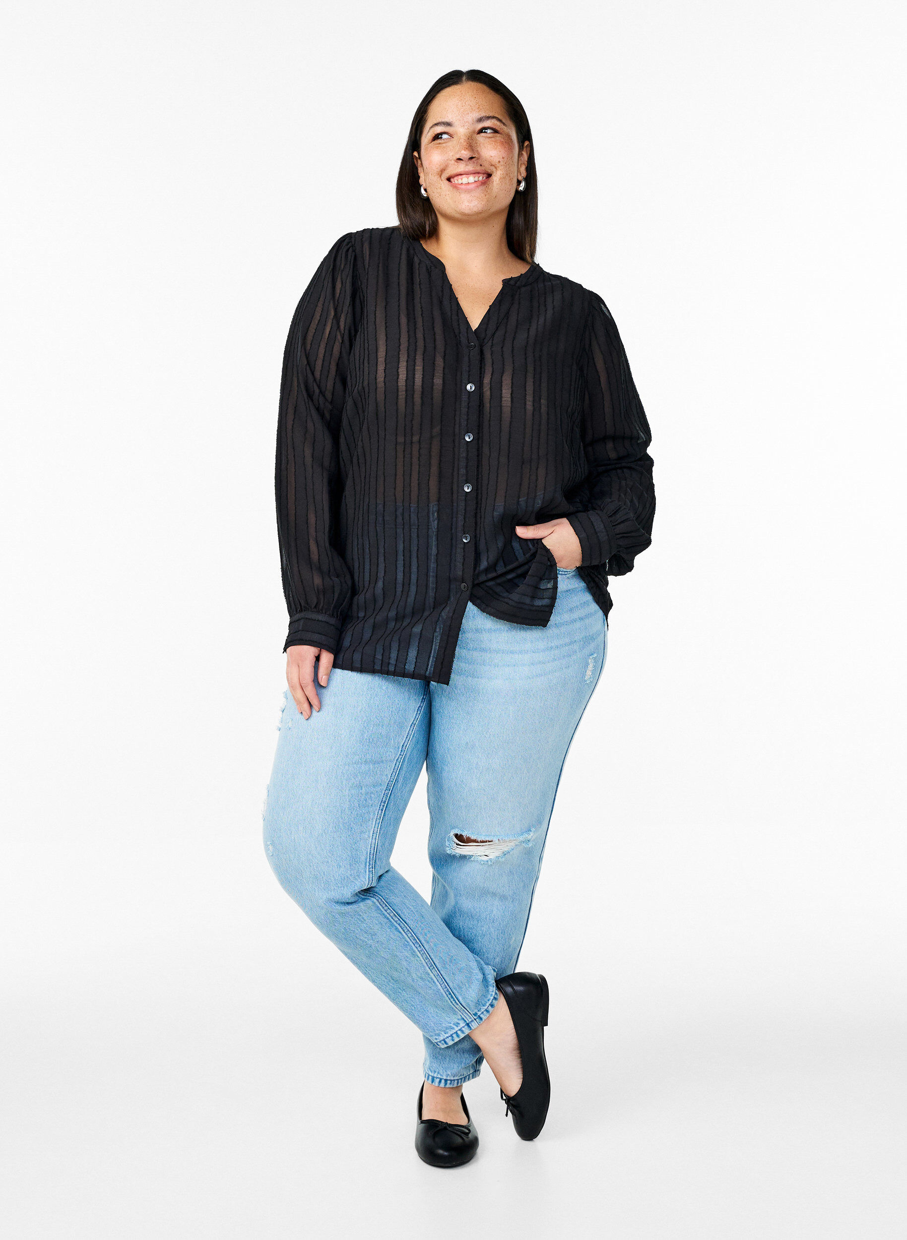 Zizzi Gestreepte blouse met transparante strepen, Zwart, Model image number 1