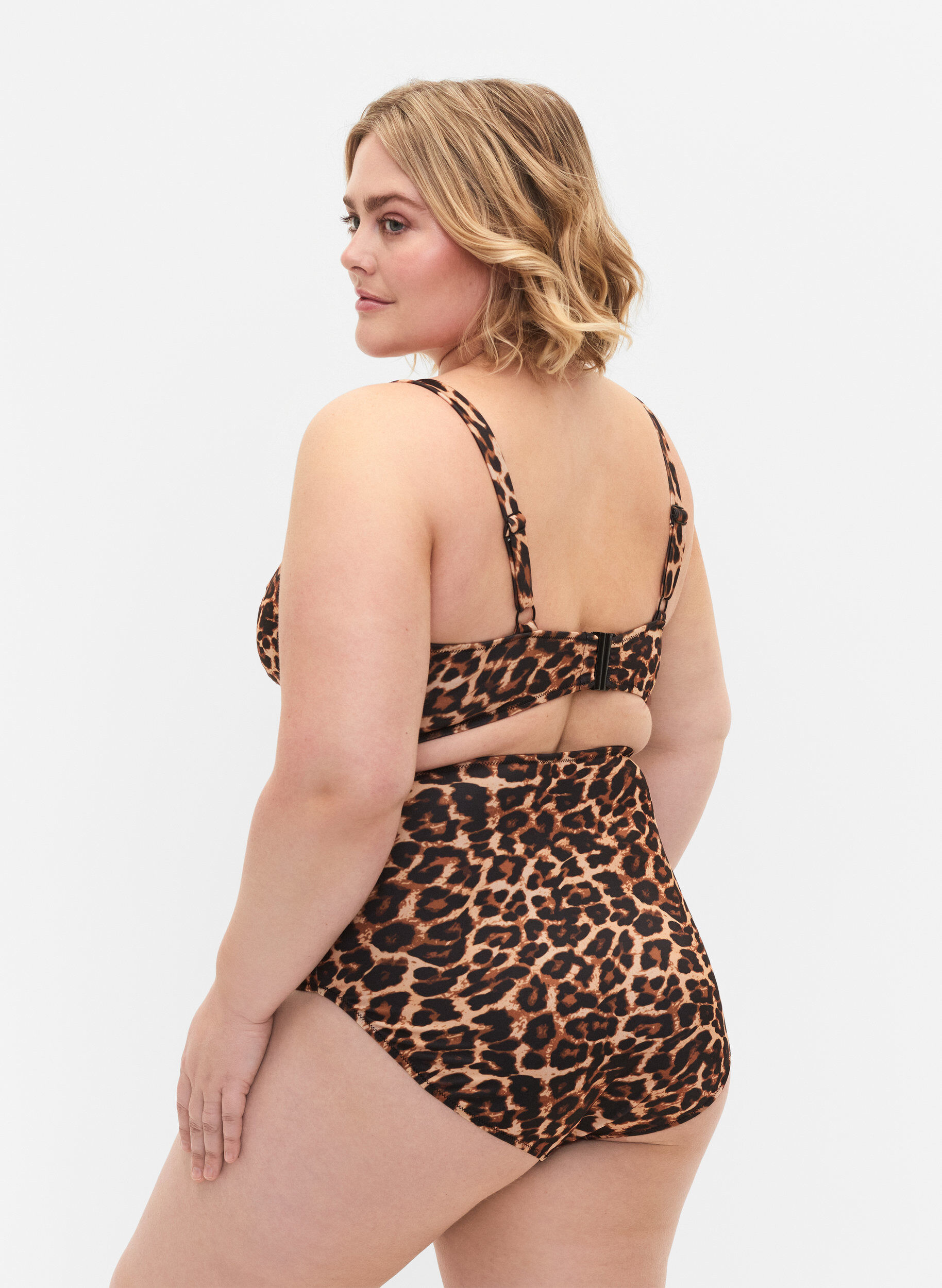 Zizzi Hoog getailleerd bikinibroekje met luipaardprint, Leopard Print, Model image number 1