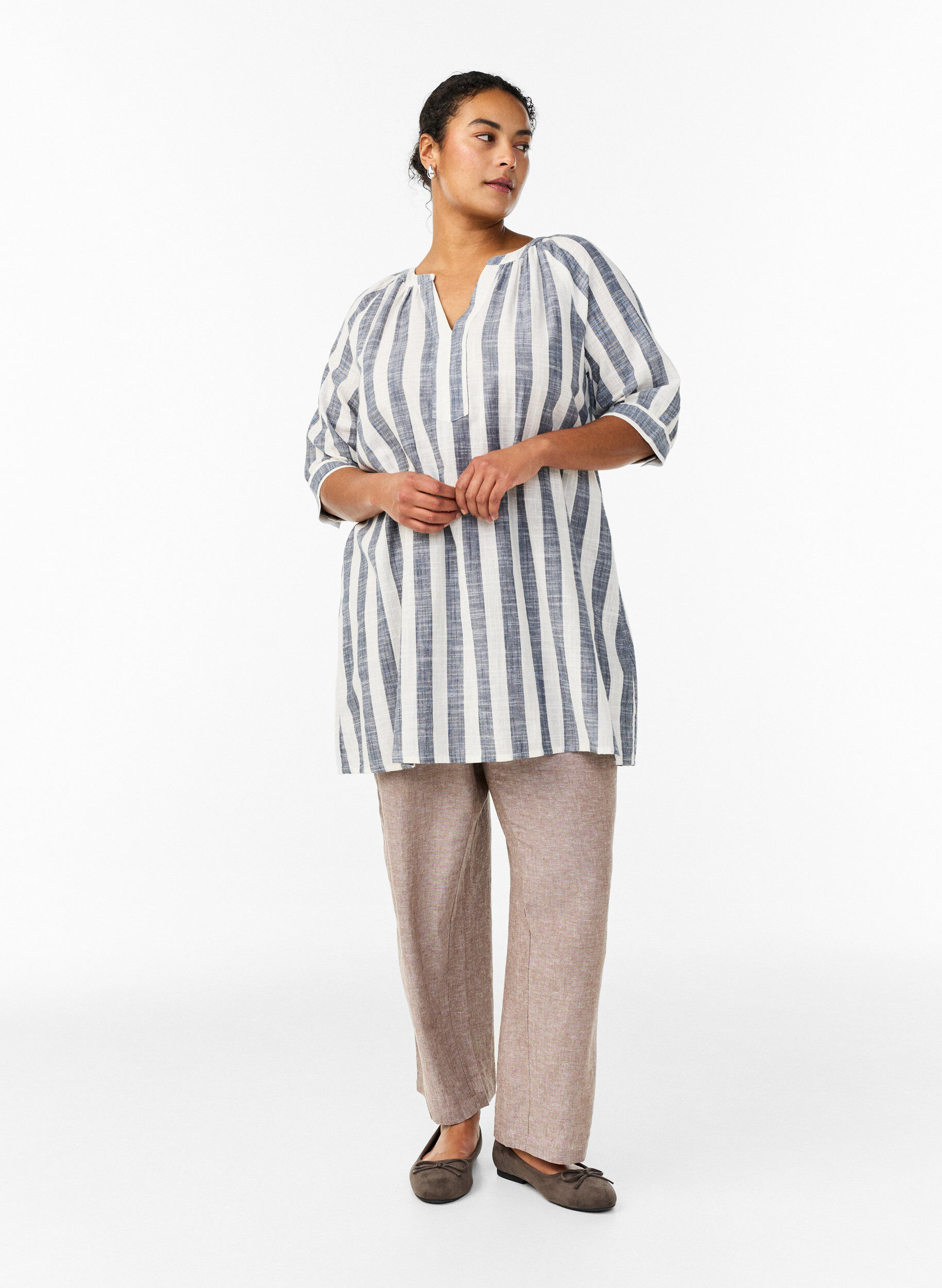 Zizzi Katoenen tuniek met V-hals, Beige, Model image number 1