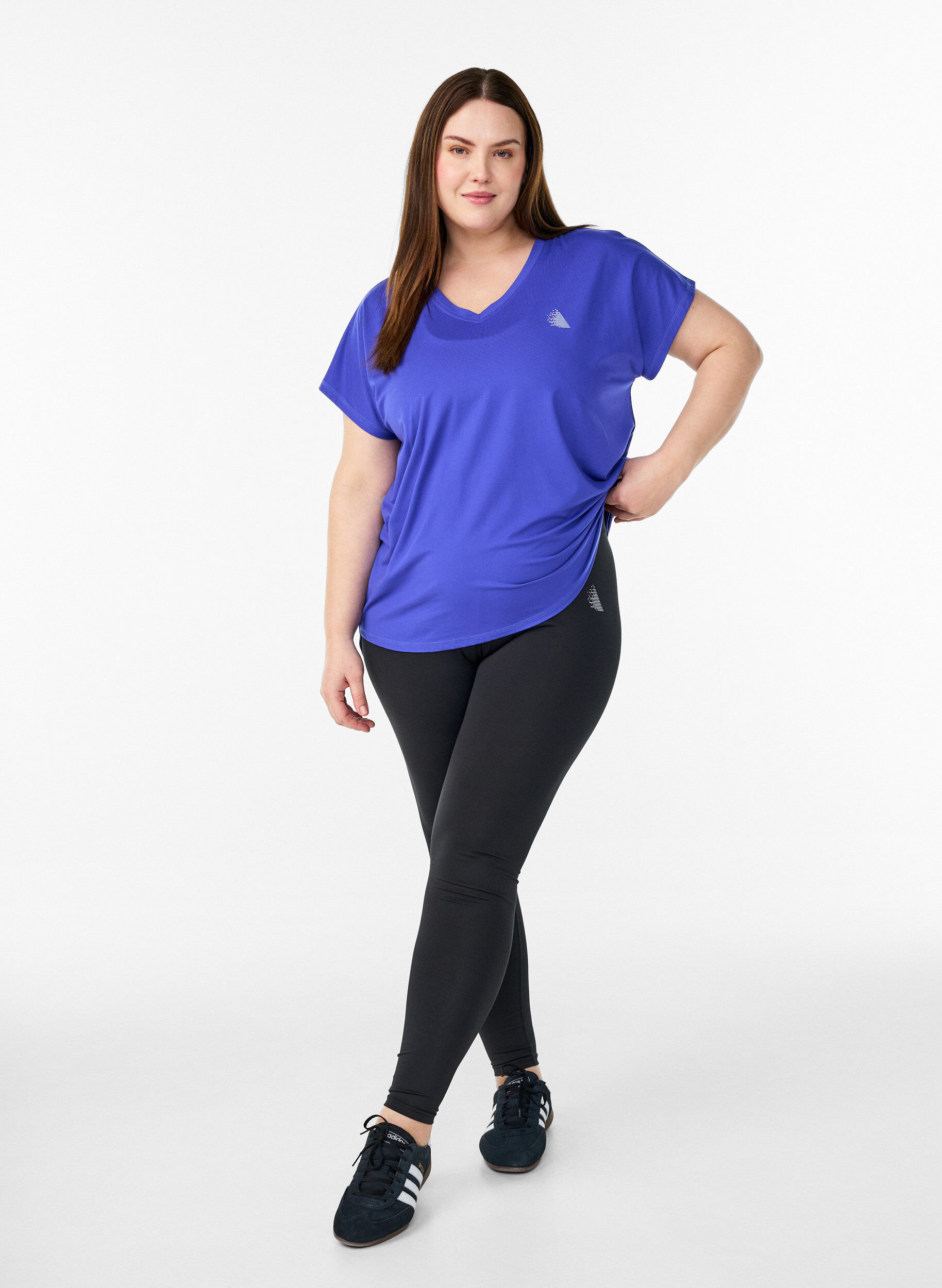 ZizziSportief t-shirt met korte mouwen en v-hals, Paars, Model image number 1