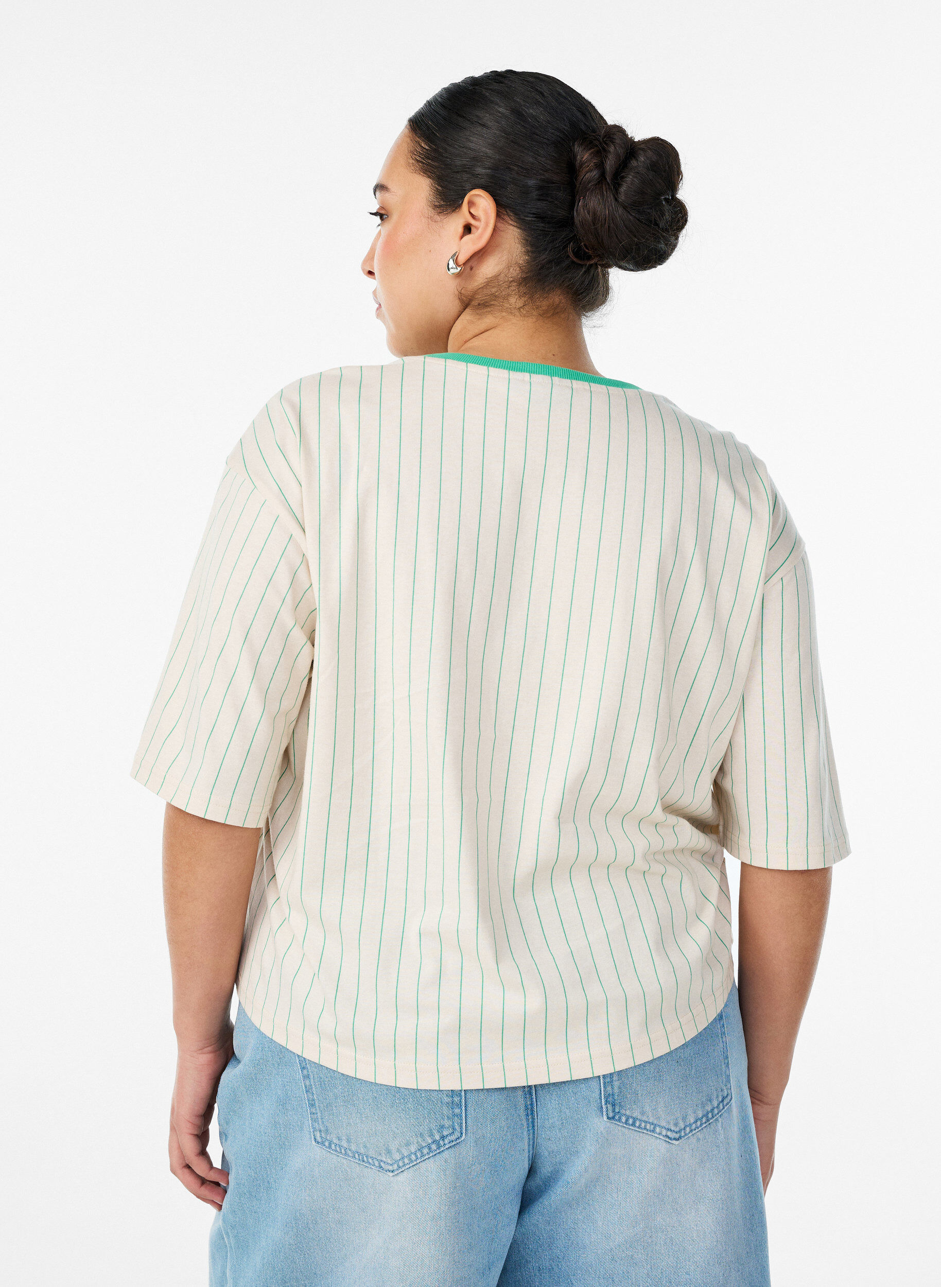 ZizziBoxy T-shirt met strepen en statement print, Vanille, Model image number 2