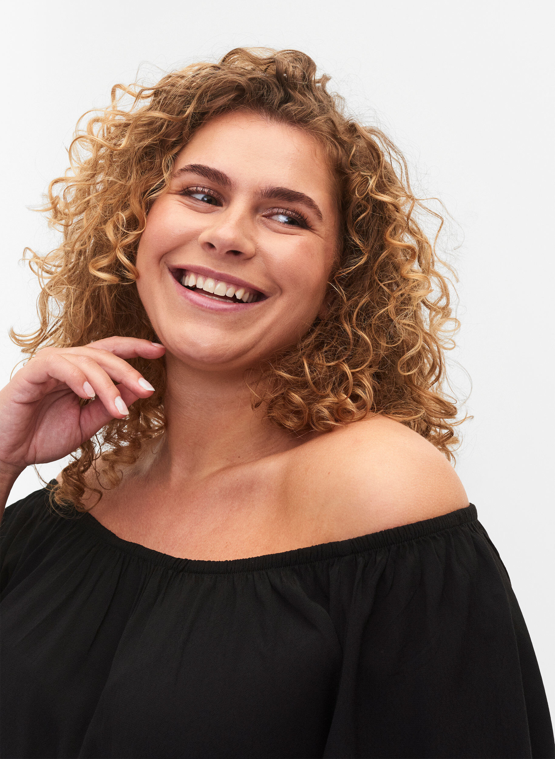 Zizzi Effen blouse van viscose met korte mouwen, Black, Model image number 2