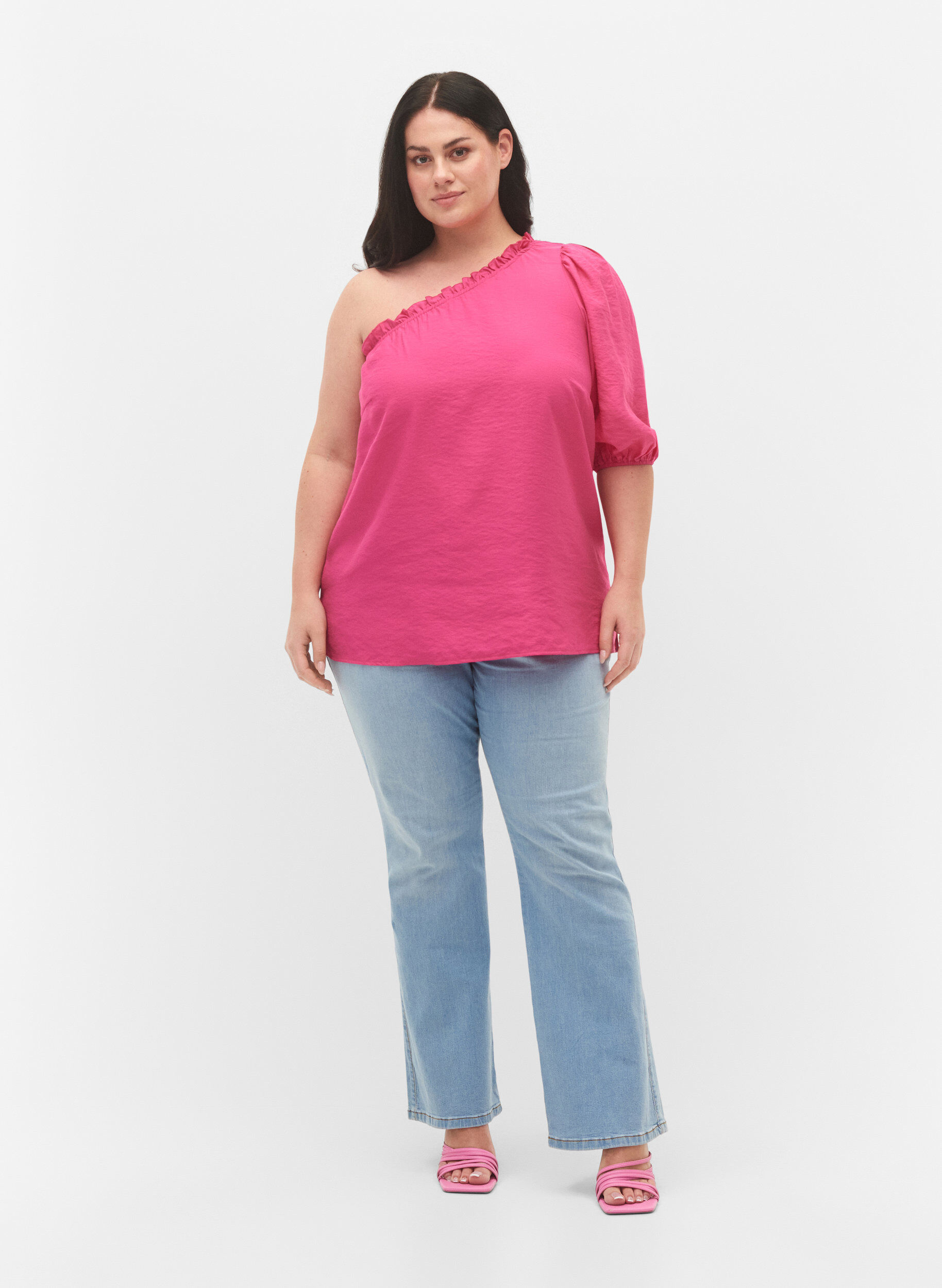 Zizzi One-shoulder blouse in viscose, Roze, Model image number 1