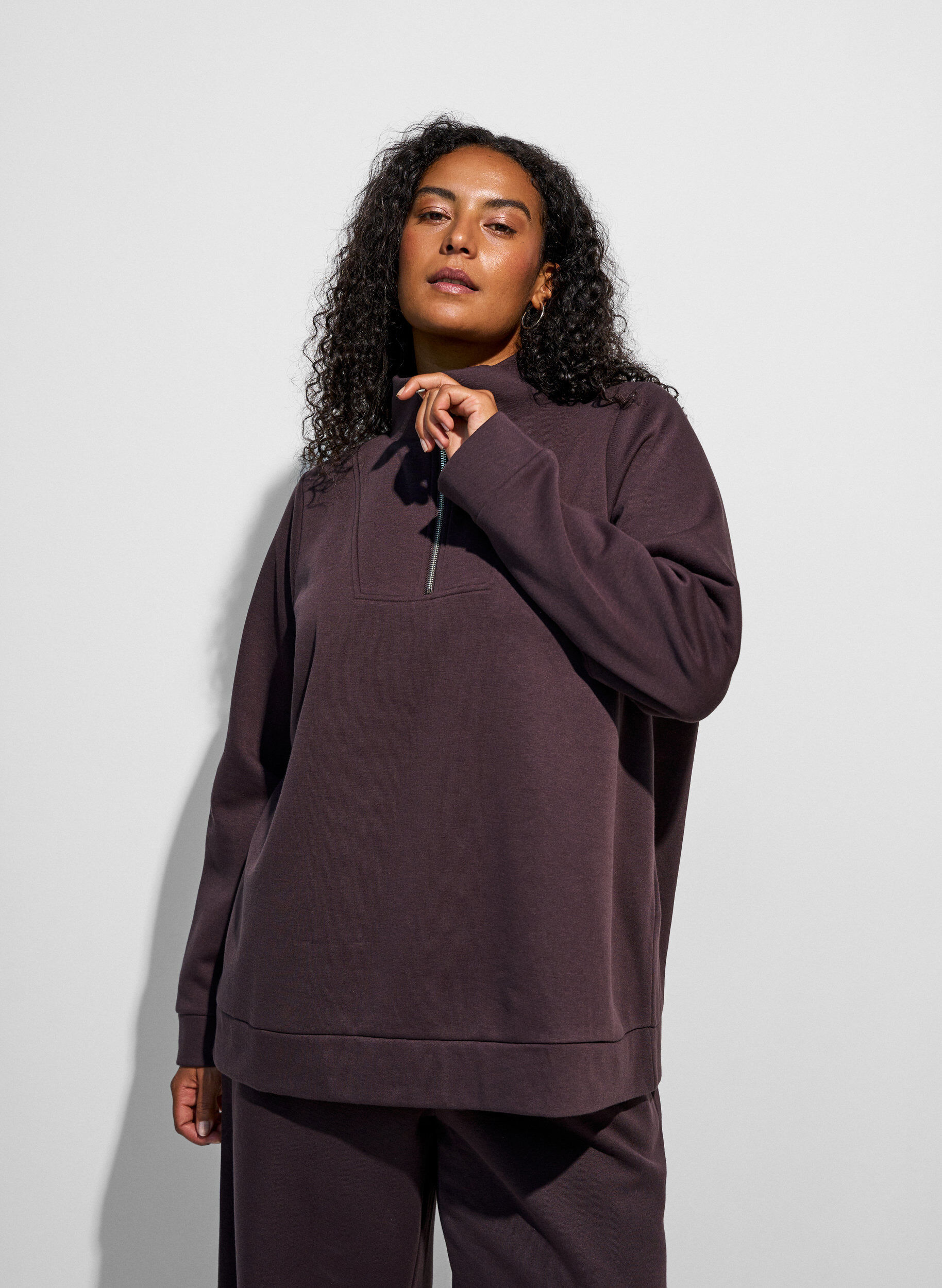 ZizziSweatshirt met hoge kraag en ritssluiting, Bruin, Model image number 3
