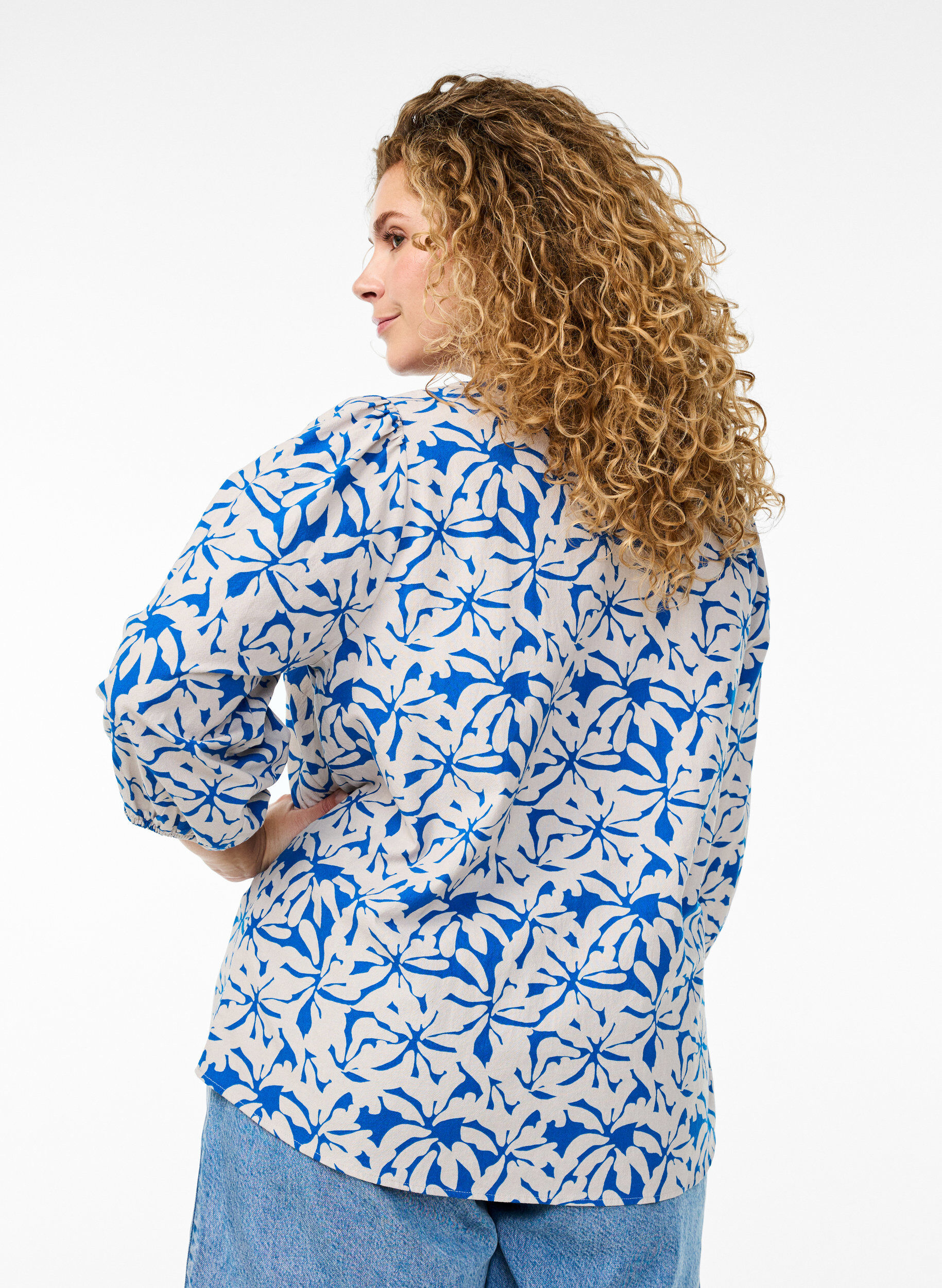 Zizzi 3/4 mouw katoenen blouse met bloemen, Blauw, Model image number 2