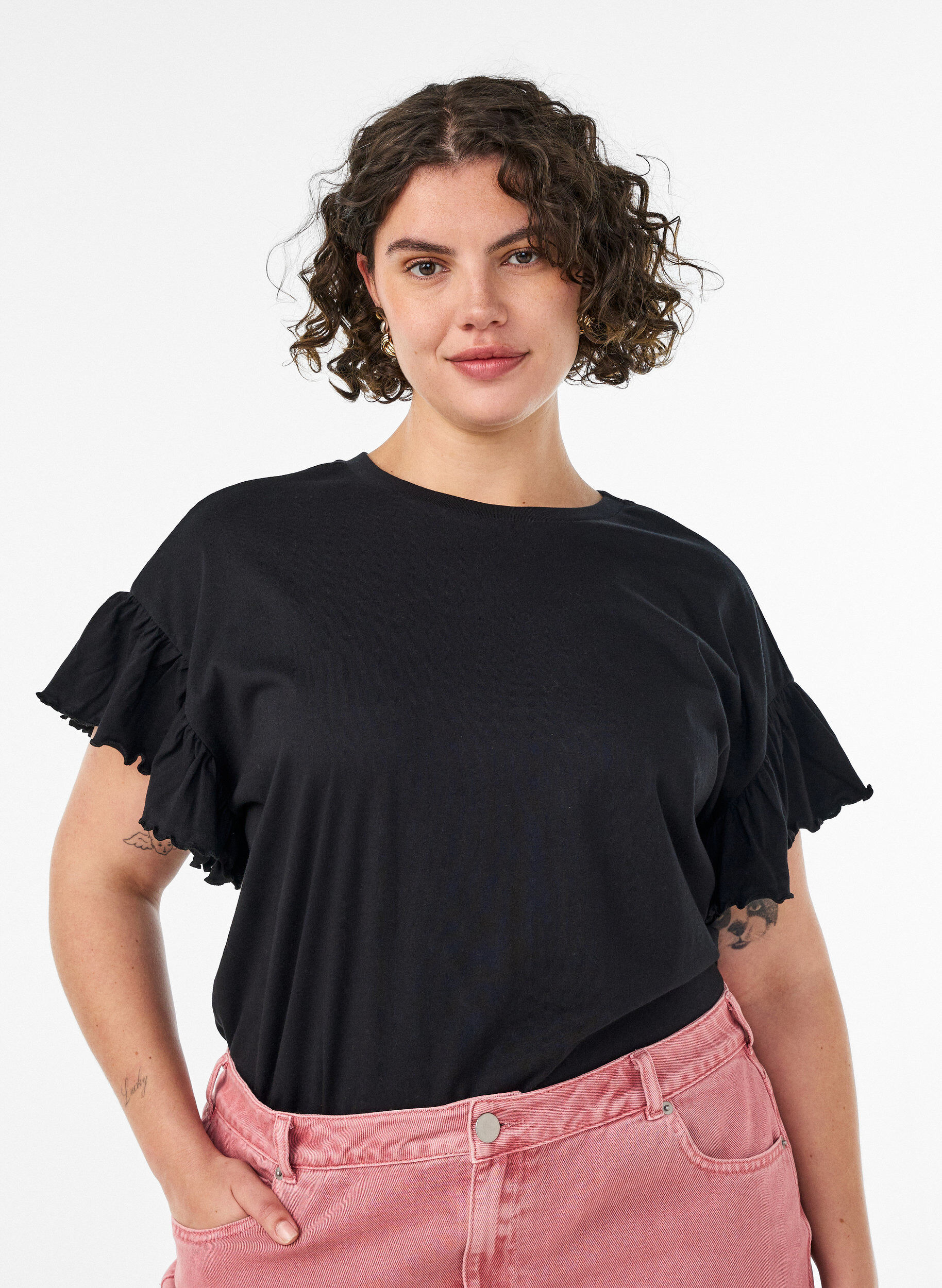 ZizziT-shirt van biologisch katoen met ruches mouwen, Zwart, Model image number 0