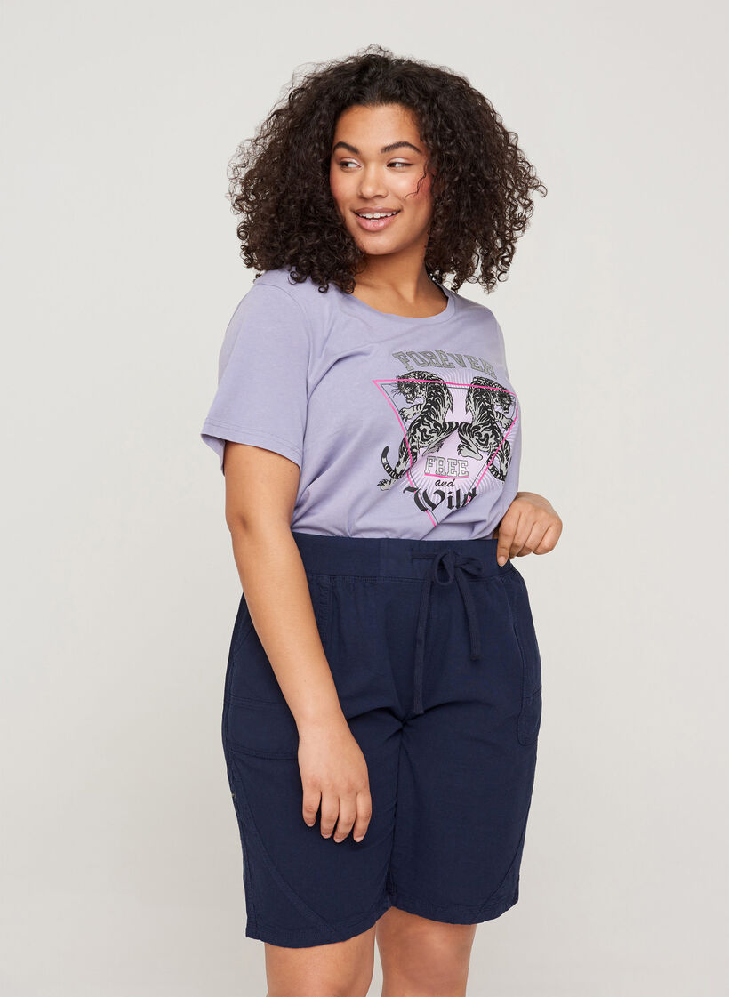 Losse short met zakken in katoen, Blauw, Model image number 0