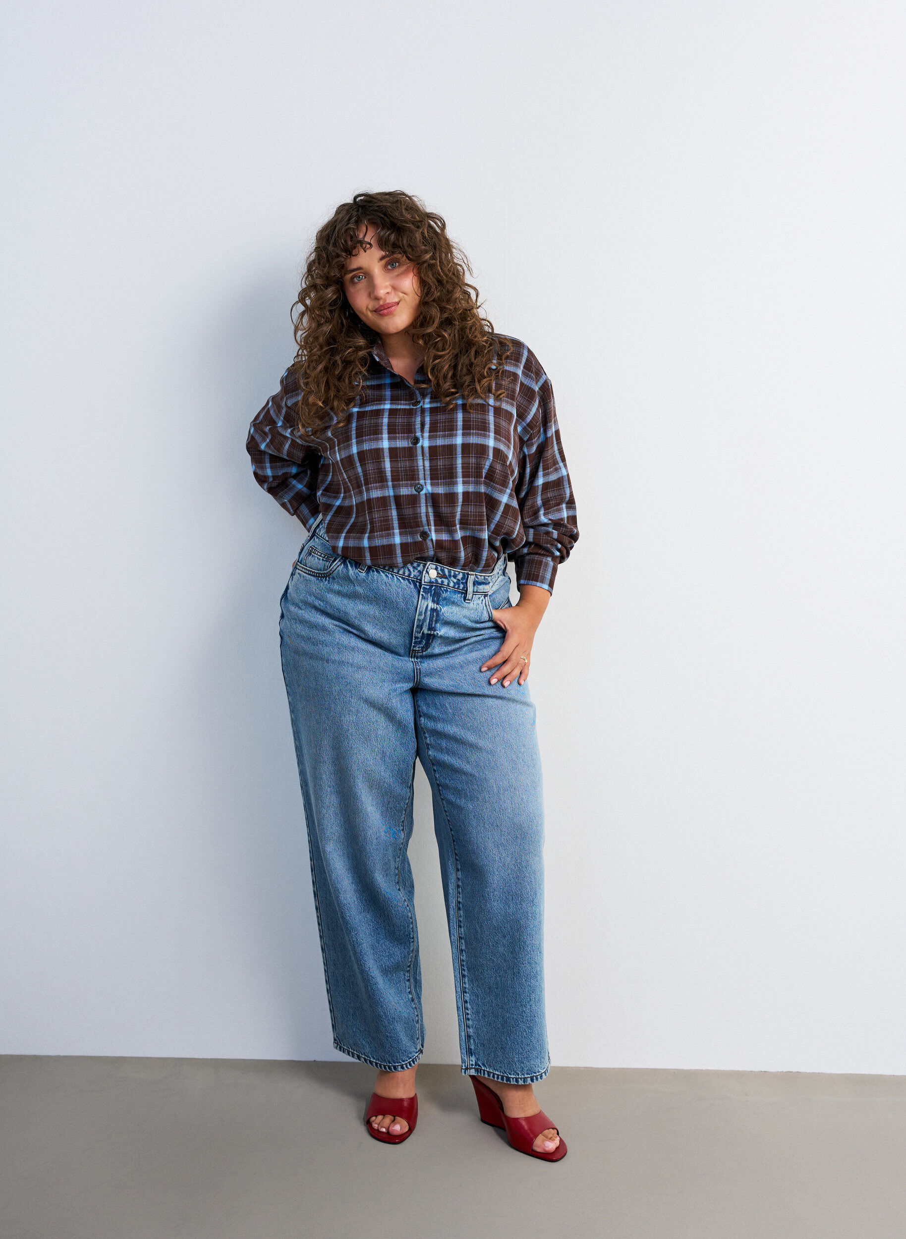 ZizziGeruit overhemd met een losse pasvorm, Bruin, Model image number 1