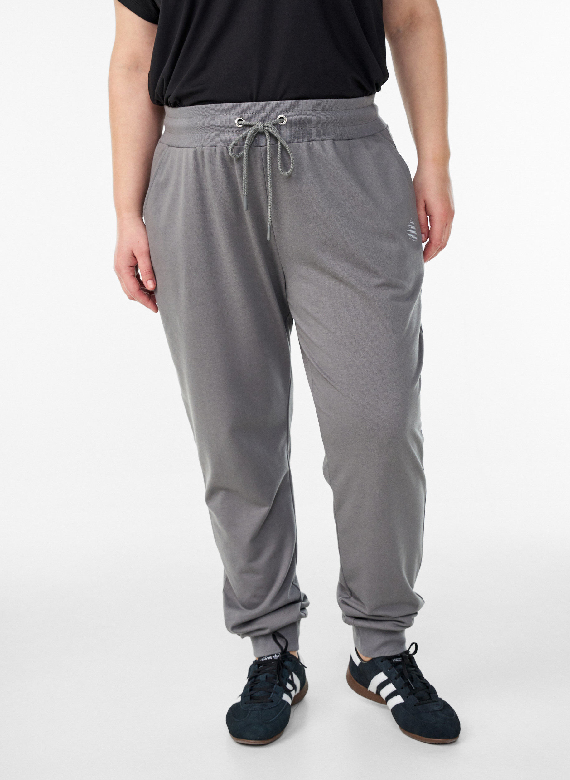 Losse trainingsbroek met zakken, Grijs, Model