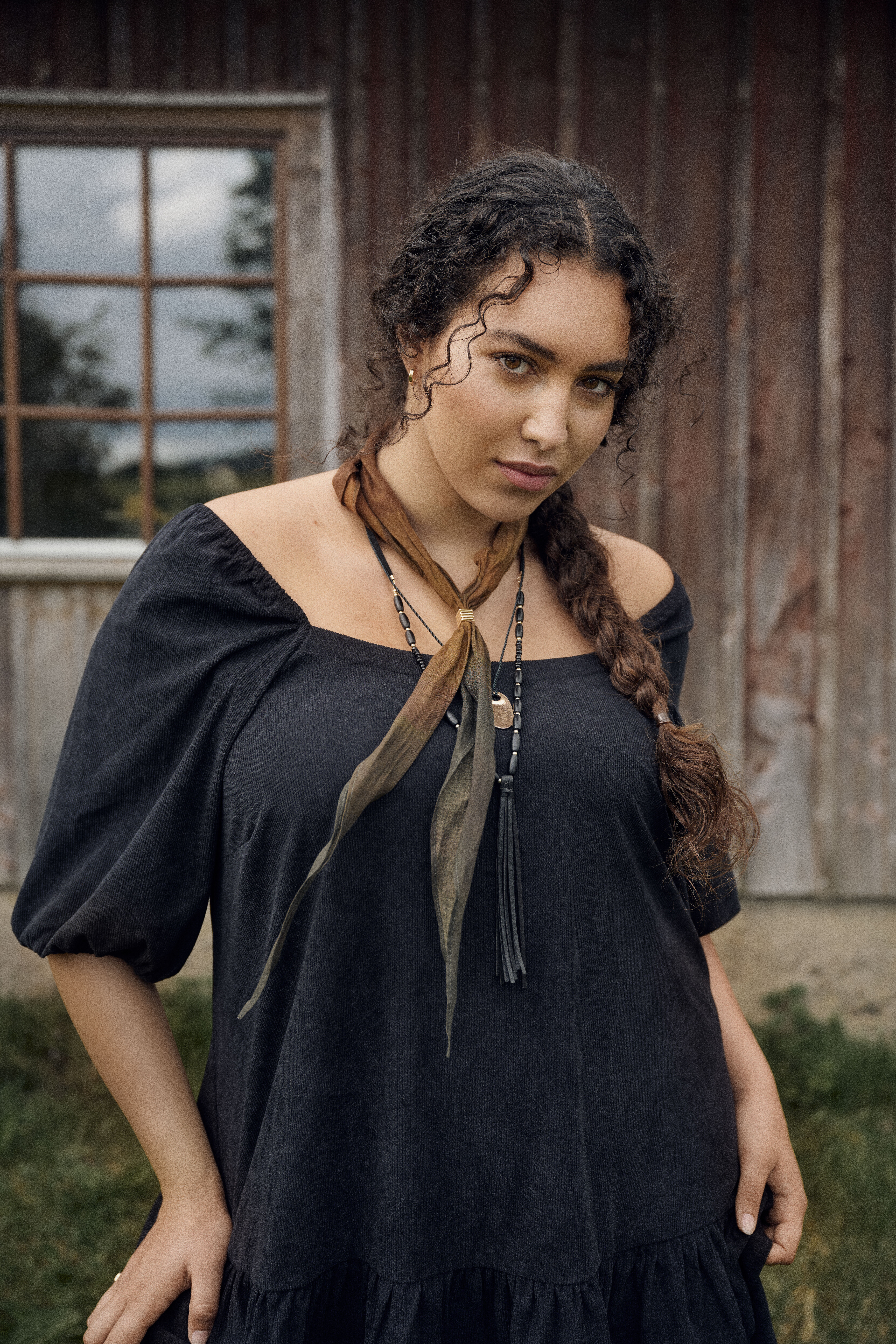 Zizzi Fluwelen jurk met vierkante halslijn, , Model