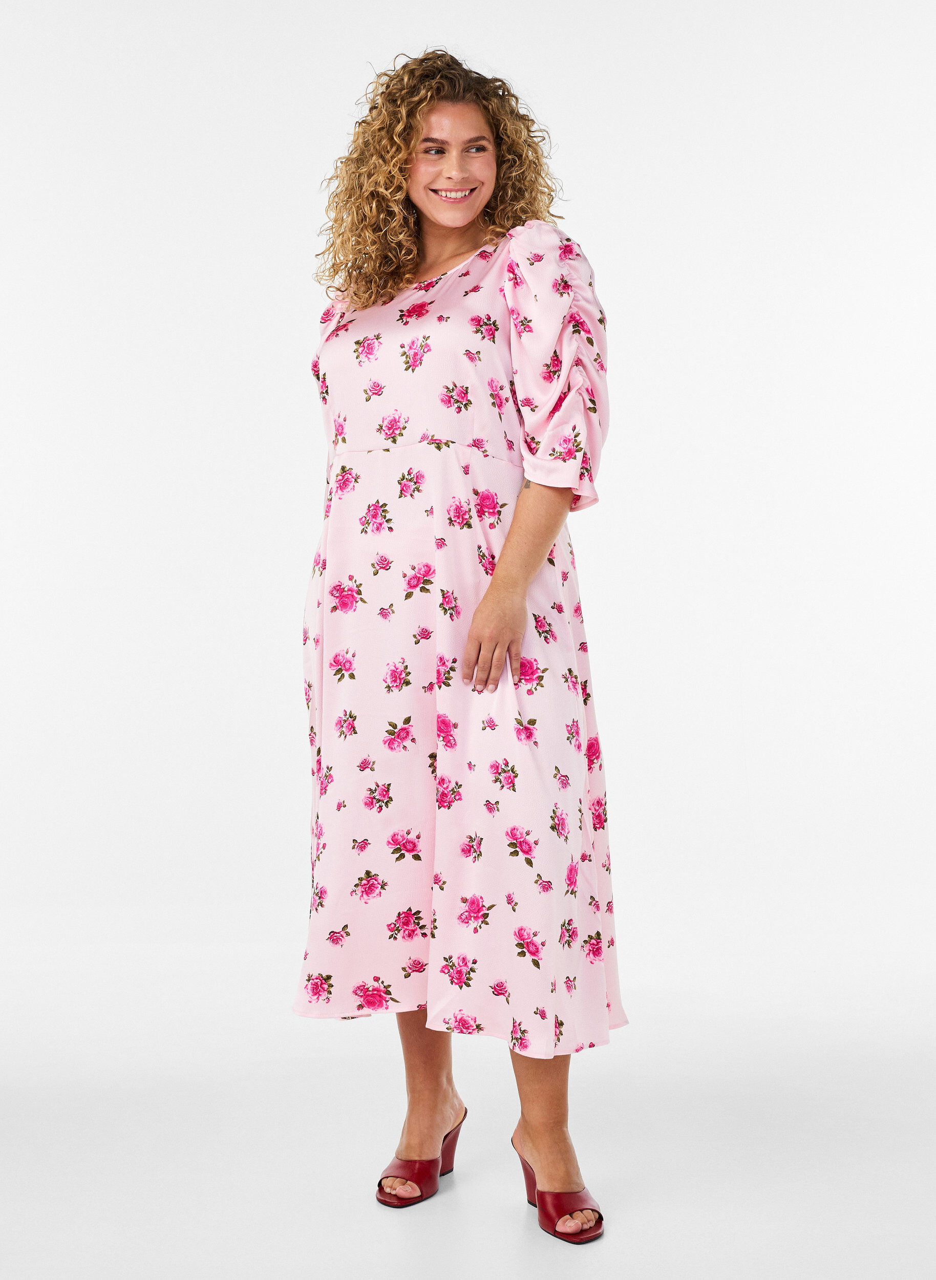 ZizziMidi-jurk met bloemen en pofmouwen, Roze, Model image number 0