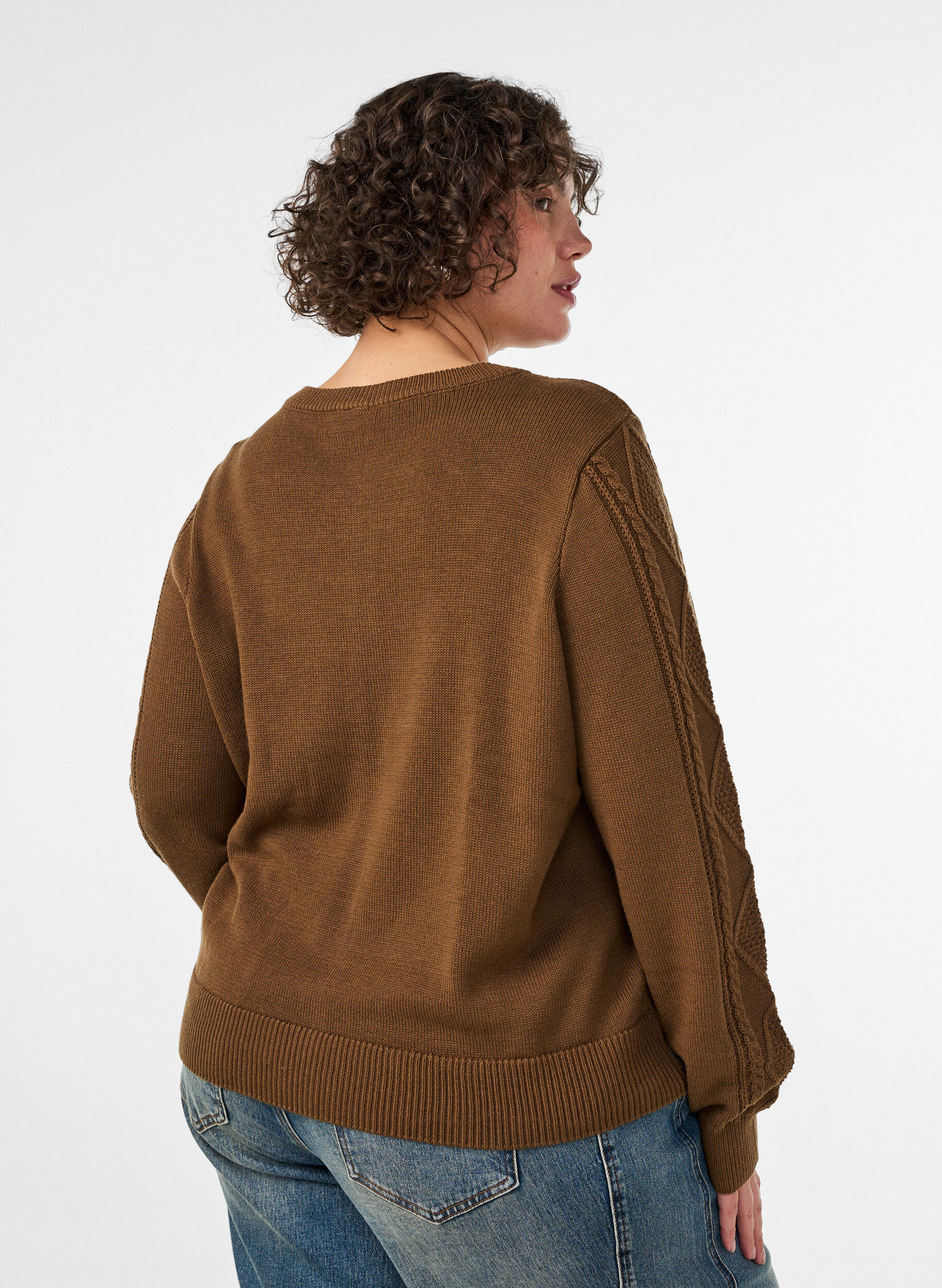 ZizziKabelgebreide cardigan met decoratieve knopen, Bruin, Model image number 2