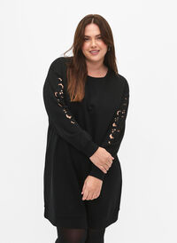 Sweater-jurk met geborduurde details, Black, Model
