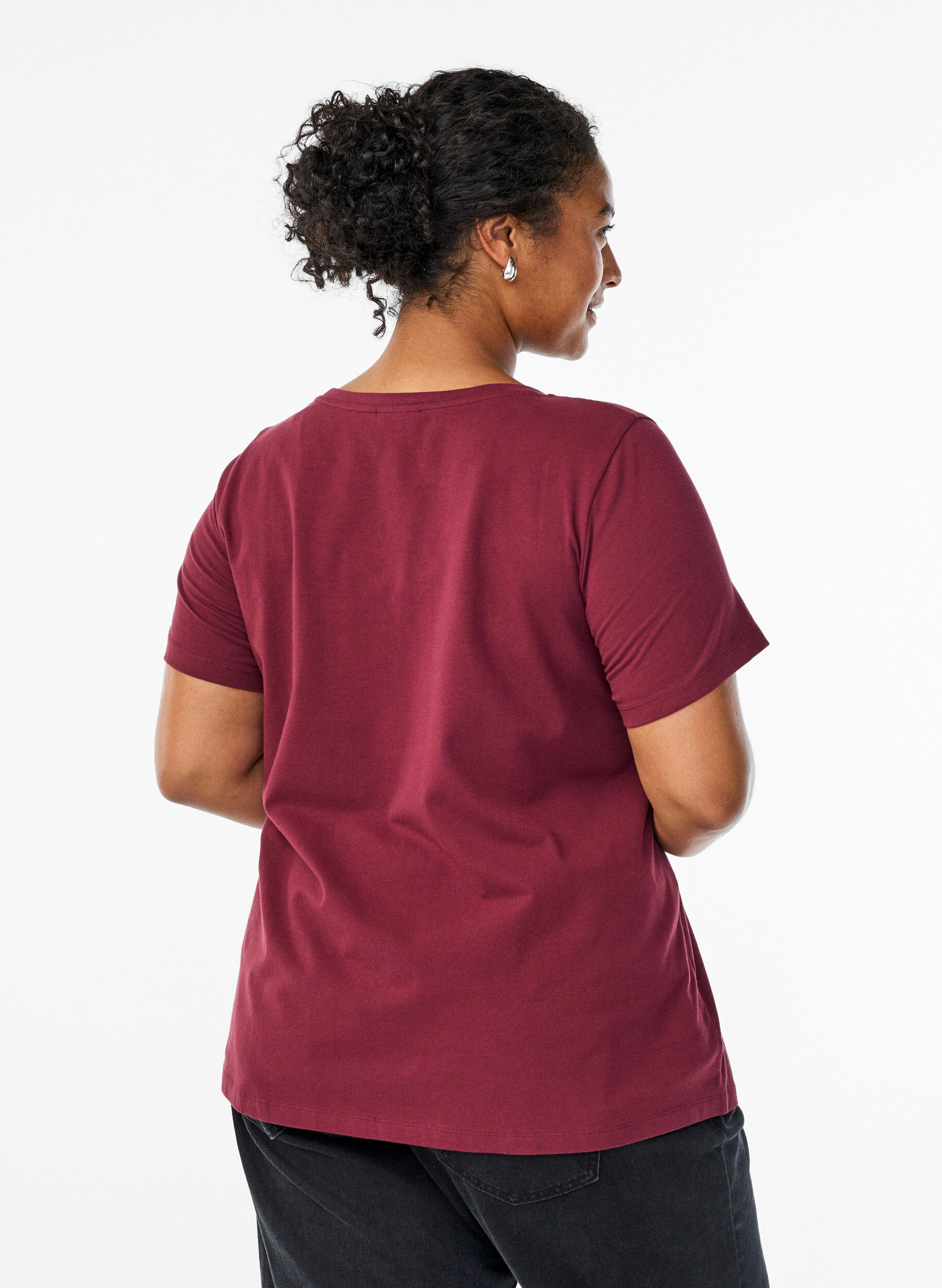 Zizzi Basic effen katoenen t-shirt, Donker Bordeaux, Model image number 2