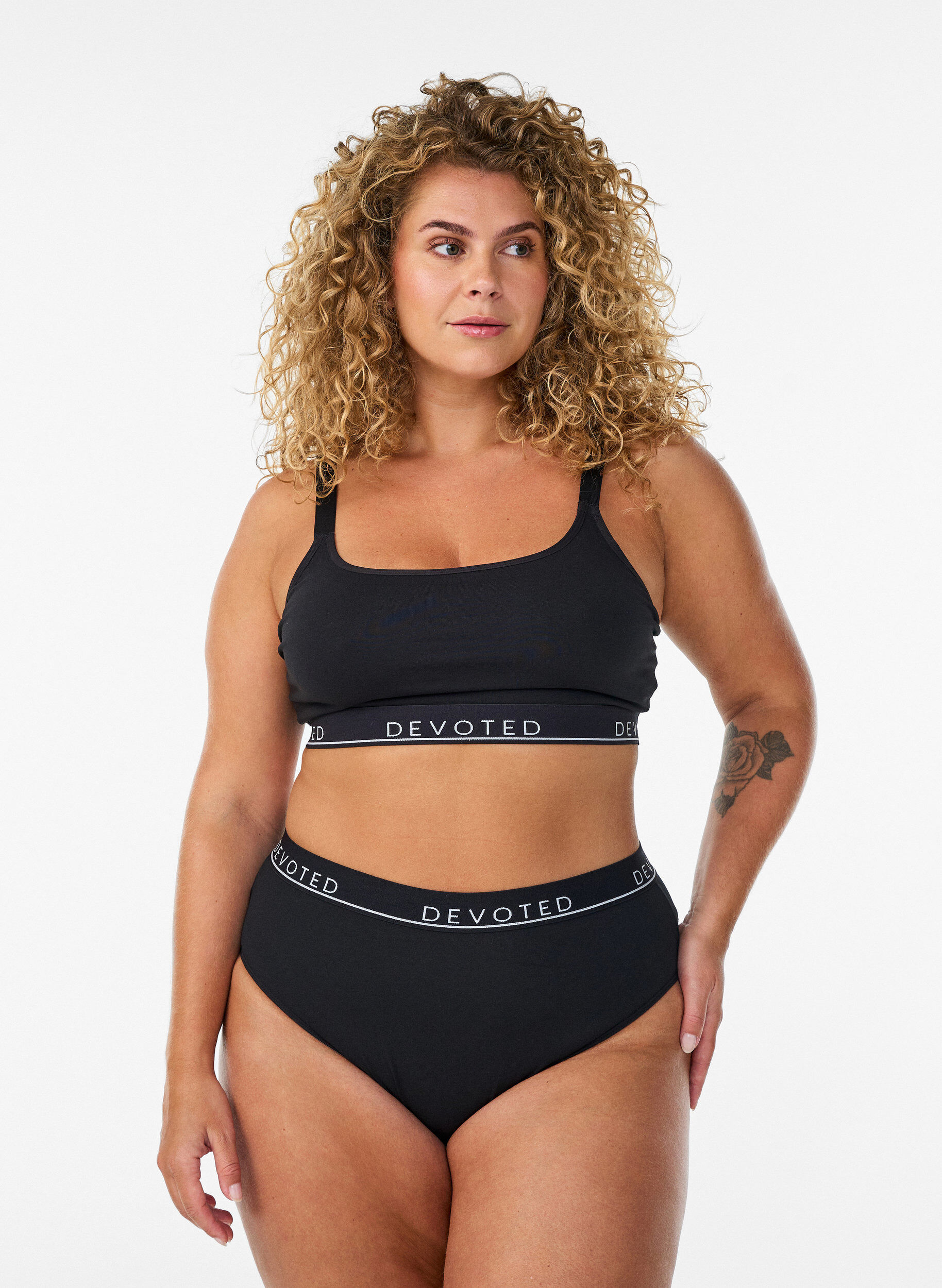 ZizziKatoenen bh-top met verstelbare bandjes, Zwart, Model image number 1