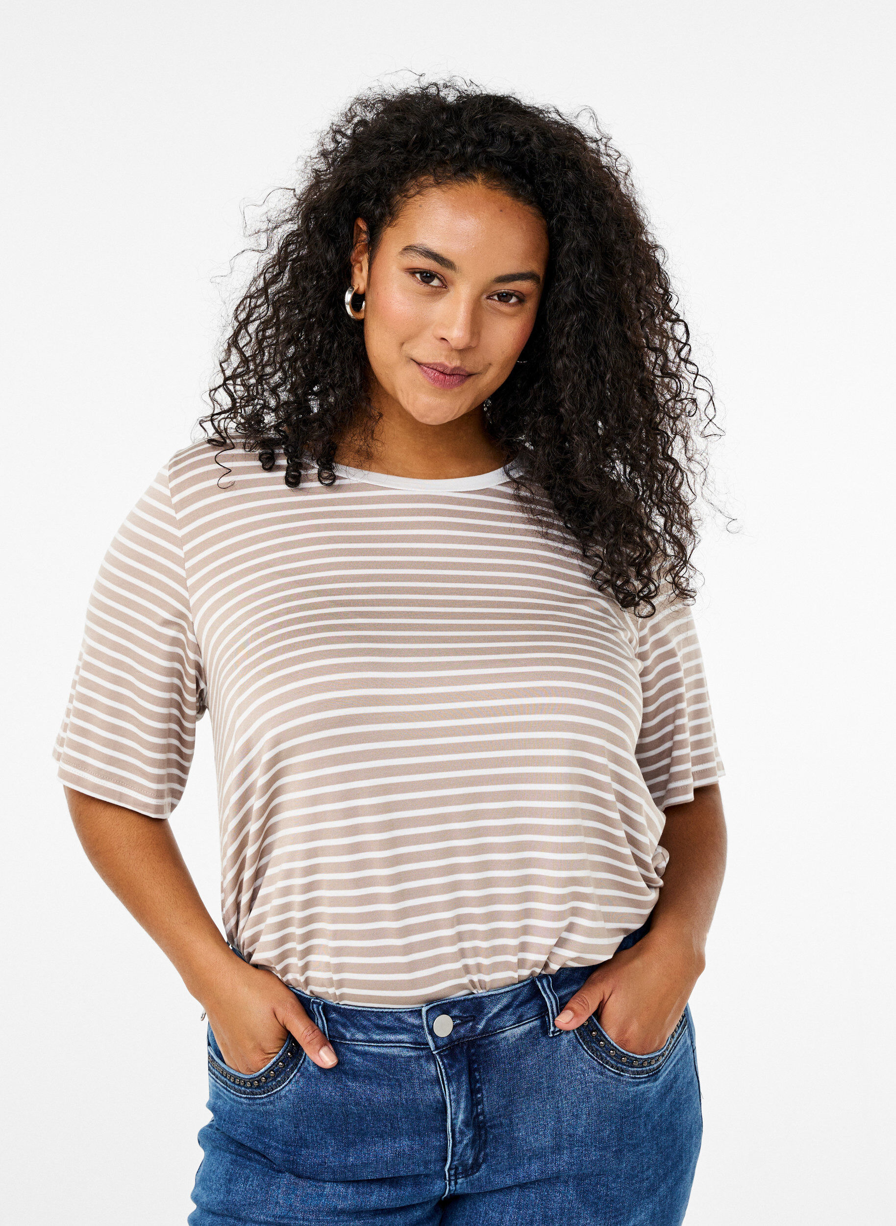 Zizzi T-shirt met TENCEL&trade; Lyocell en strepen, Beige, Model image number 0