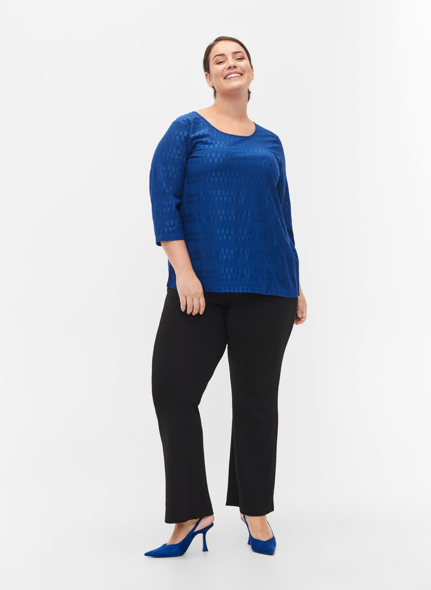 Zizzi Gedessineerde top met 3/4 mouwen, Surf the web, Model image number 2