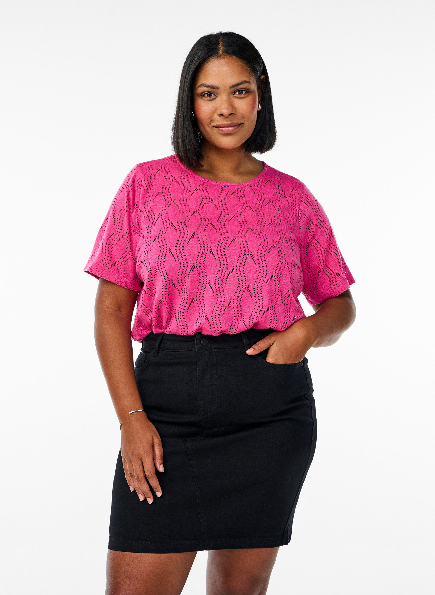 Zizzi FLASH - Nauwsluitende denim rok, Zwart, Model image number 0