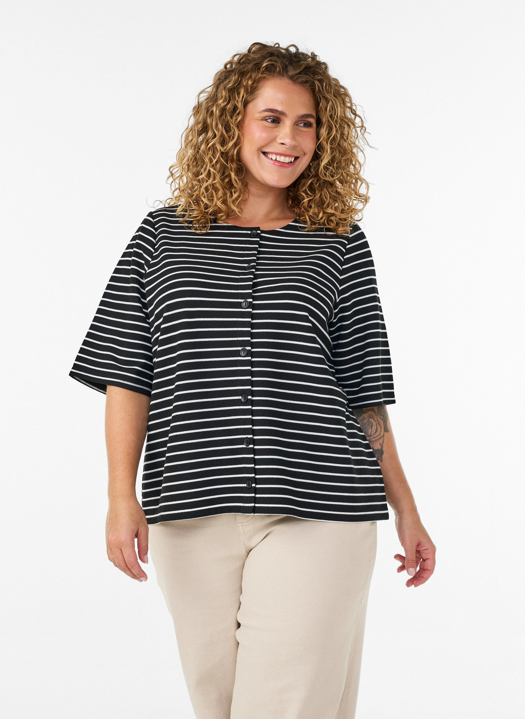 ZizziBlouse met een geribde textuur en knoopsluiting, Zwart, Model image number 0